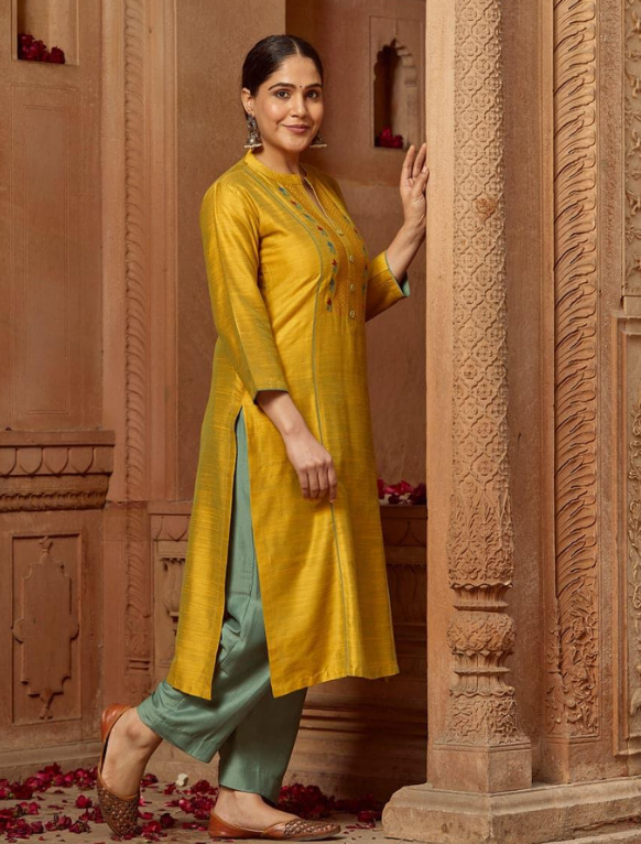 Long Jhumka Earrings for Kurti: Shop the Exact Pairings That Go Viral on Instagram