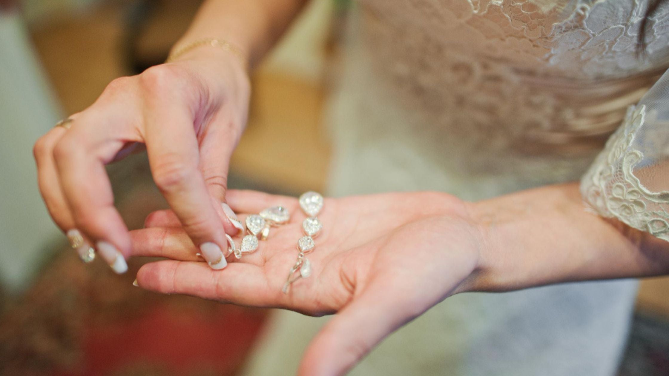 Jhumka Earrings That Won't Turn Your Skin Green — Shop Skin-Safe Picks Now