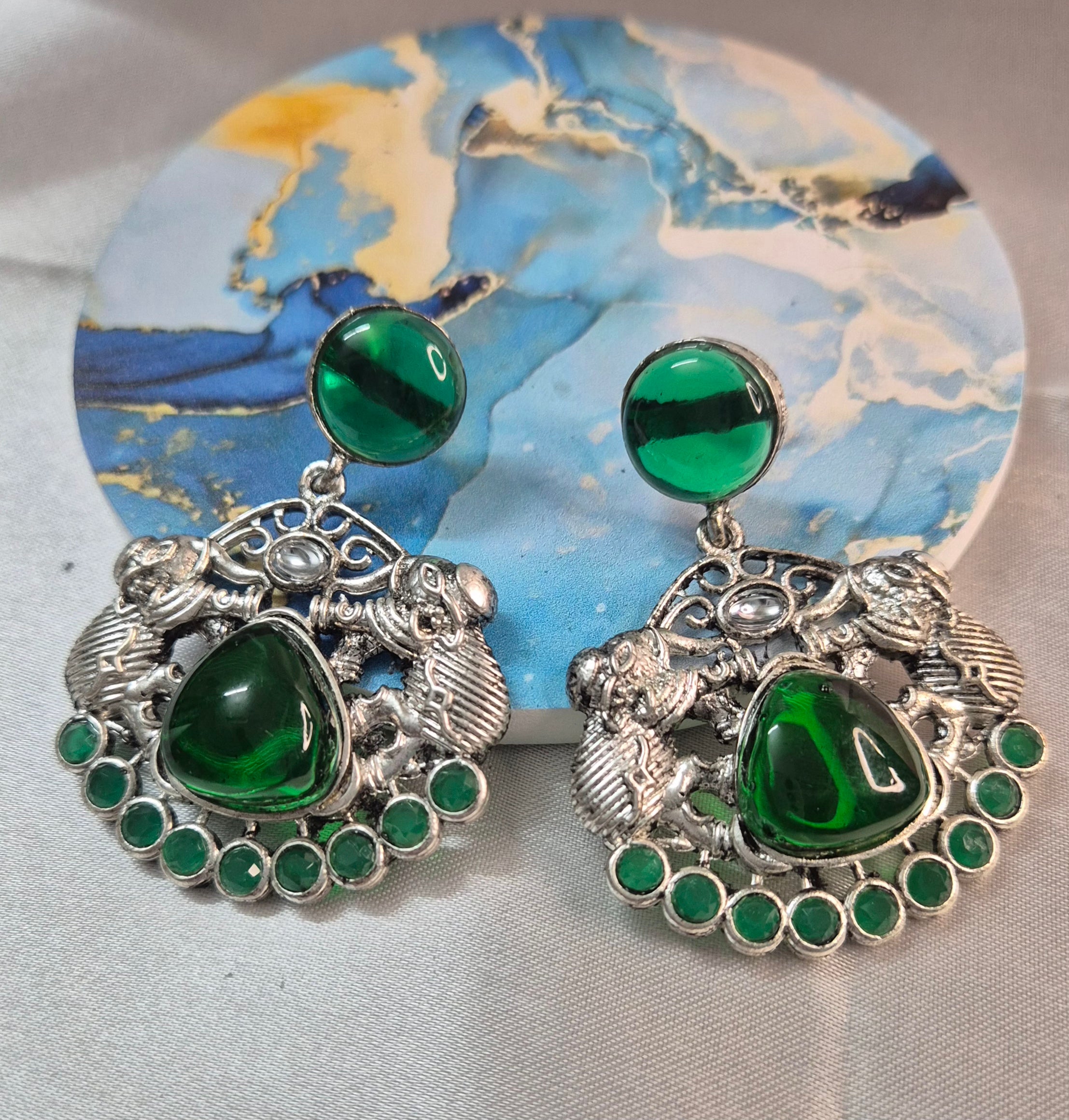 Oxidised dangler with Emerald green stone