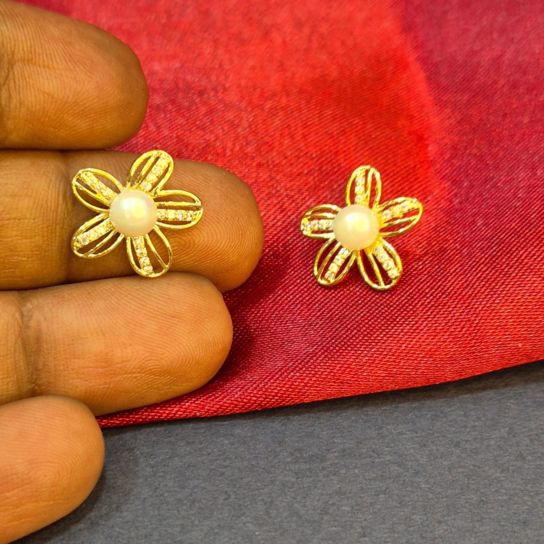 Gold Daisy Pearl Stud Earrings