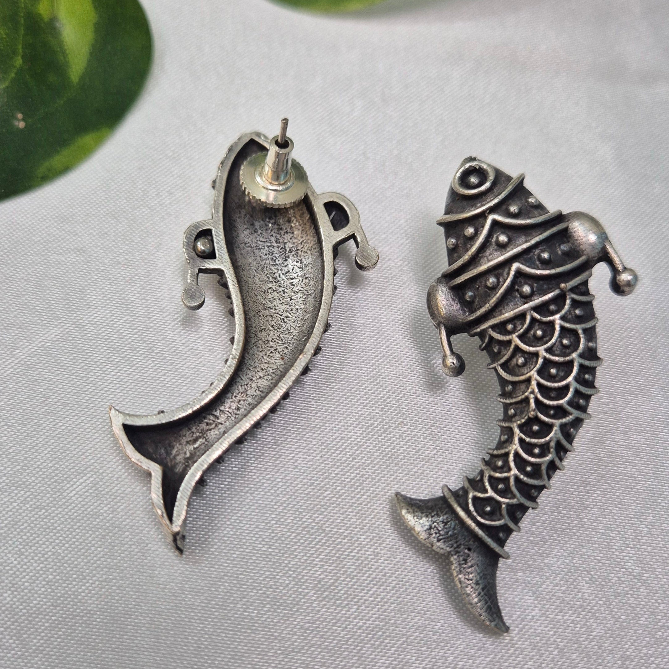 Oxidised Silver Fish Motif Earrings – Artistic Tribal Design