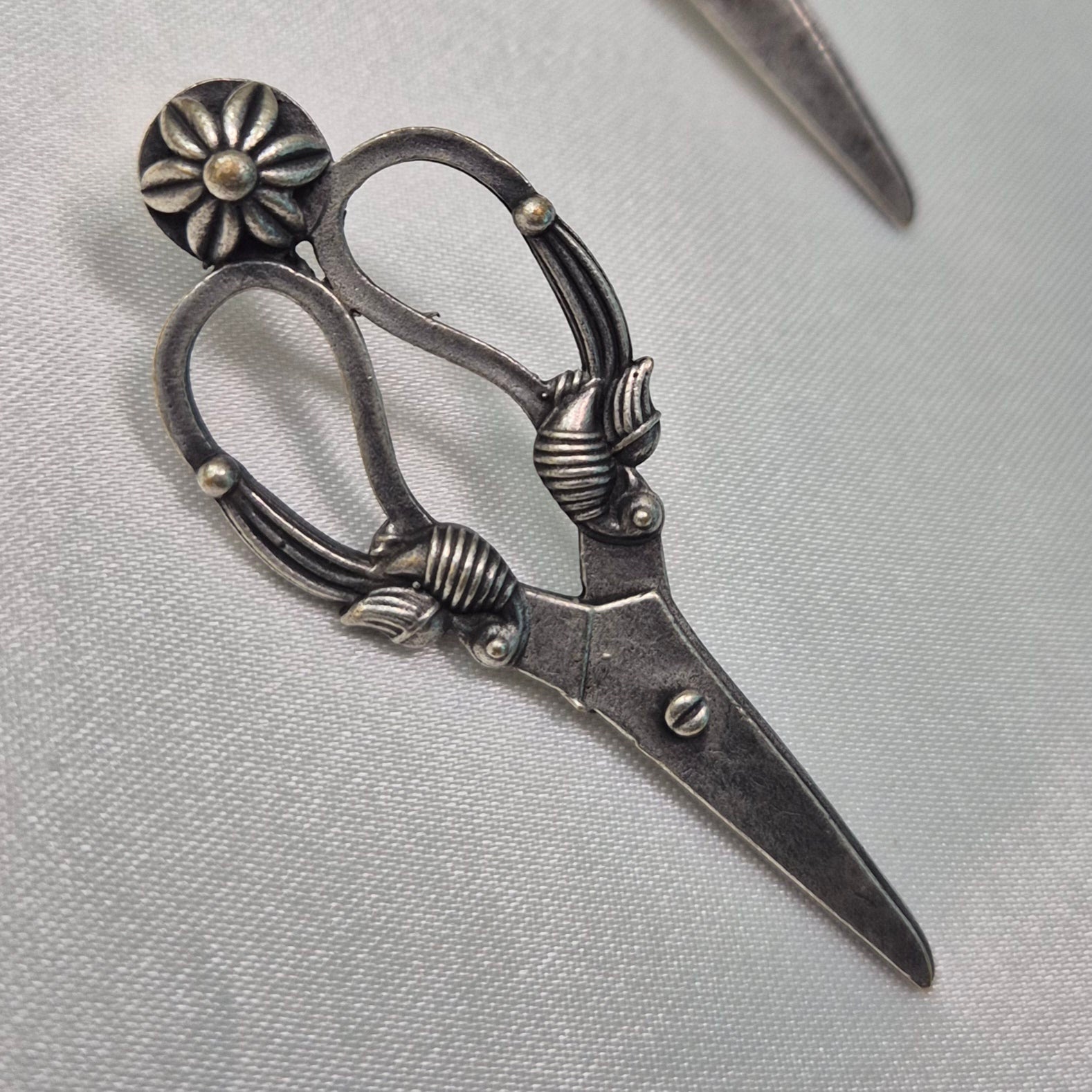 Oxidised Silver Vintage Scissor Earrings – Unique Boho Statement
