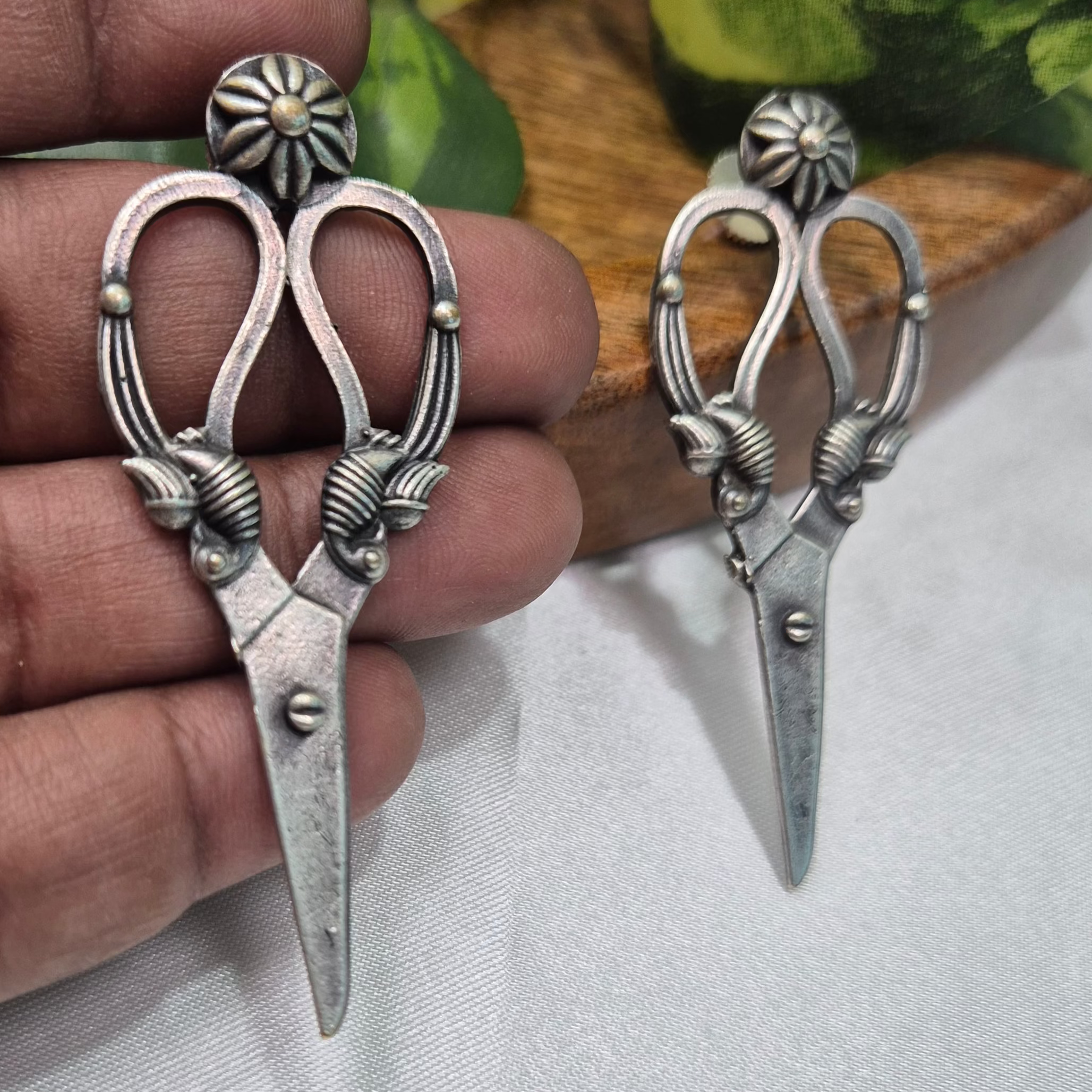 Oxidised Silver Vintage Scissor Earrings – Unique Boho Statement