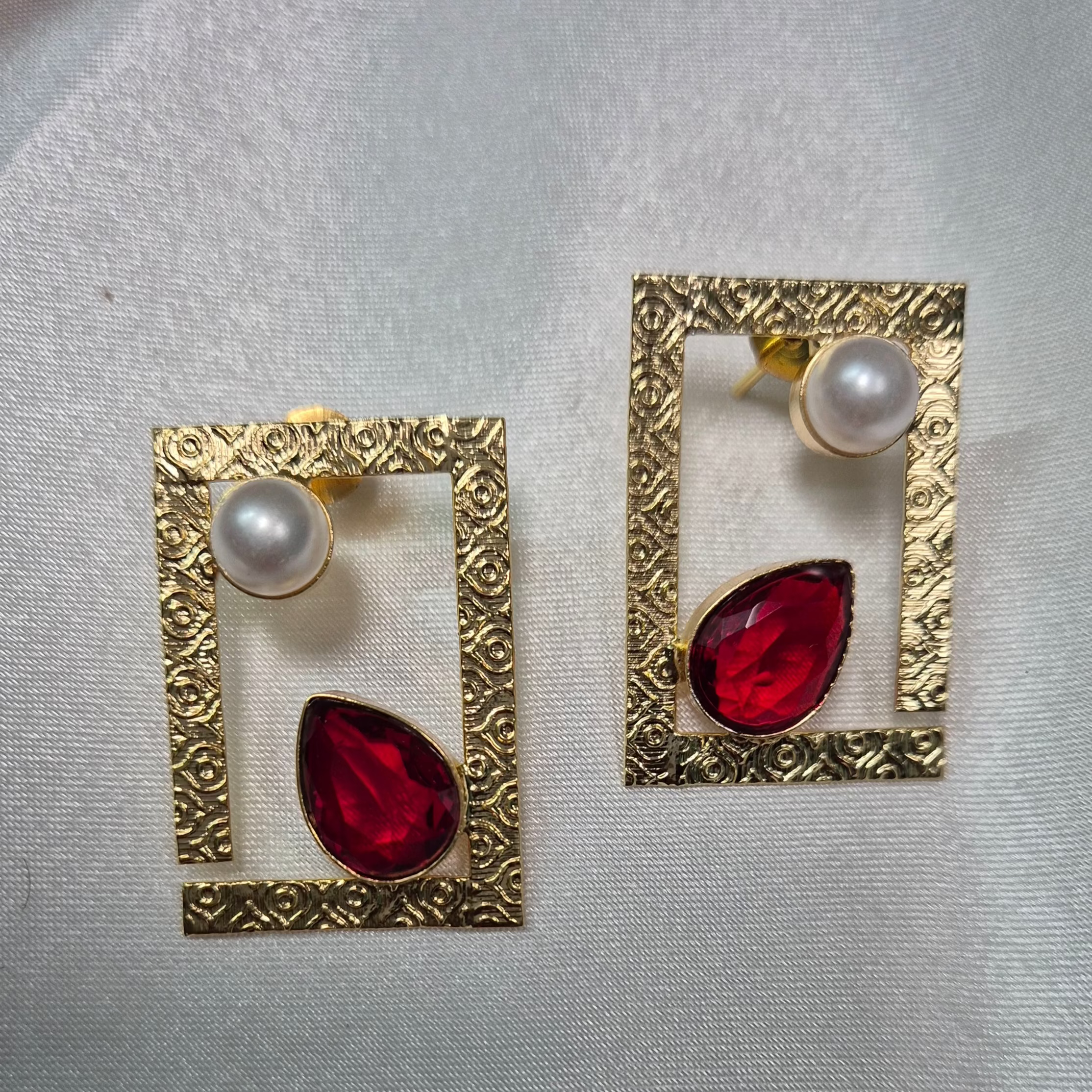"Gold Textured Frame Earrings with  Blue Teardrop Stone/Red stone  &  Pearl Accent"