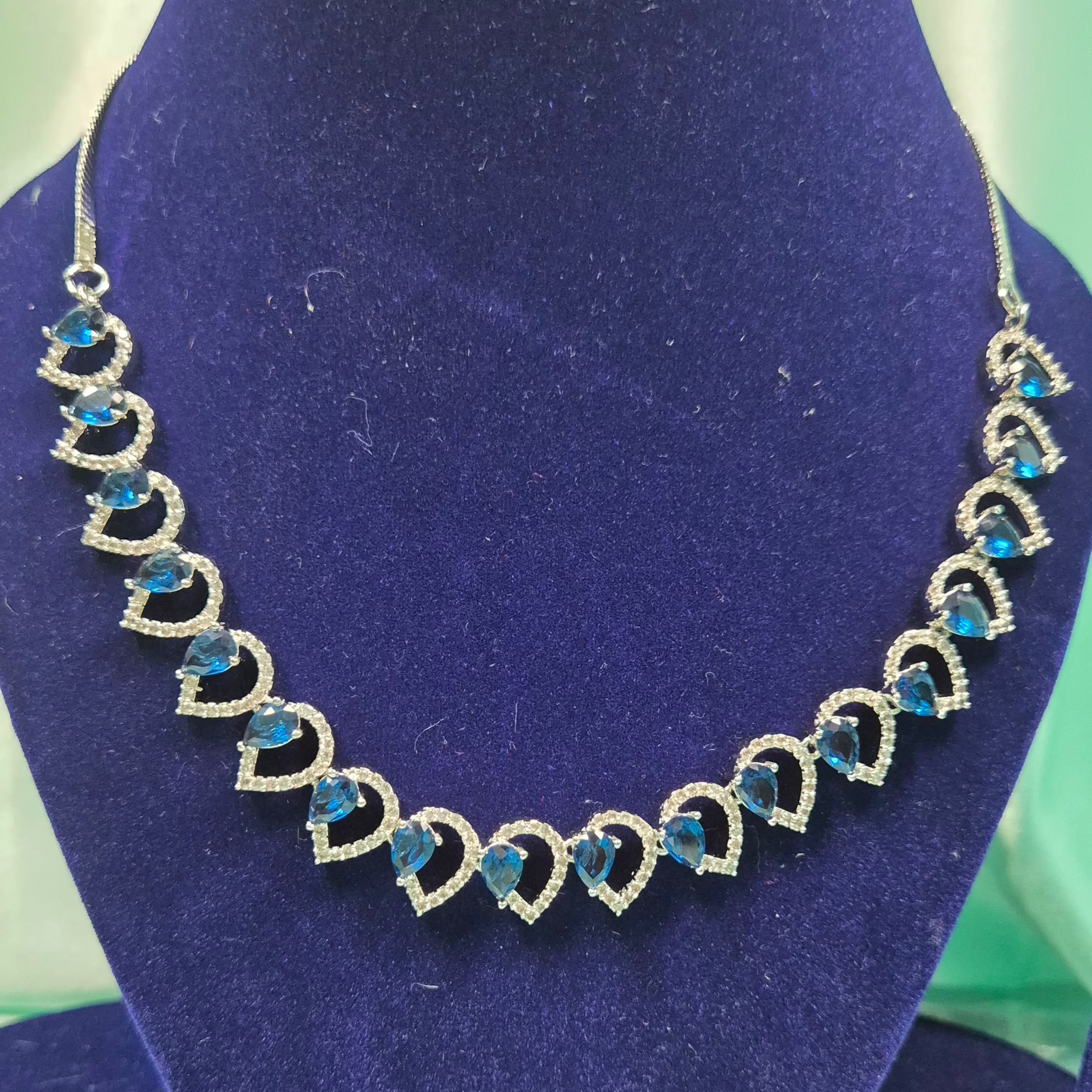 AD Blue and white diamond setting set