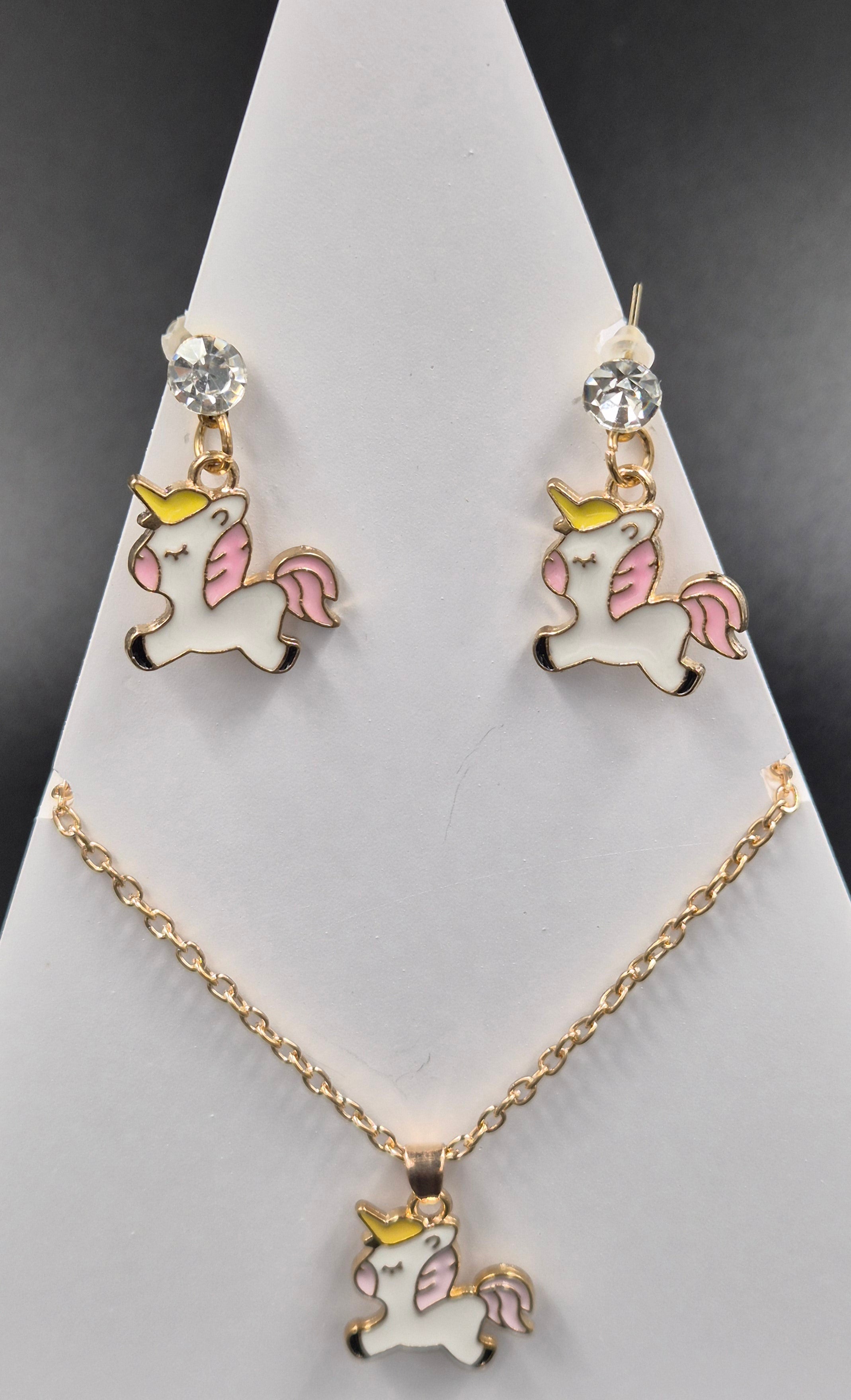 Unicorn themed pendant set