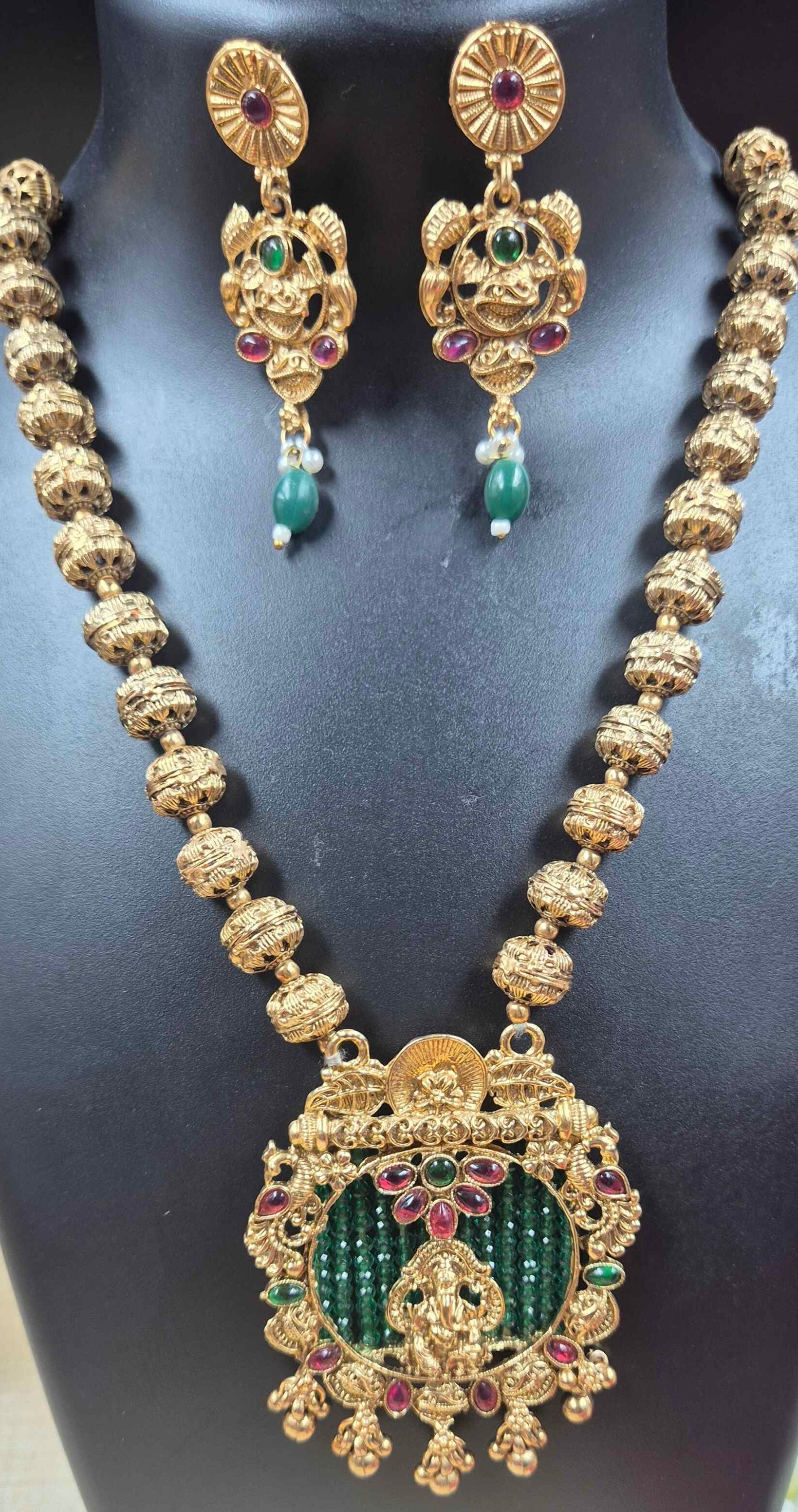 Antique Temple Necklace Set with Ganesha Pendant & Green Beads – Traditional South Indian Jewelry