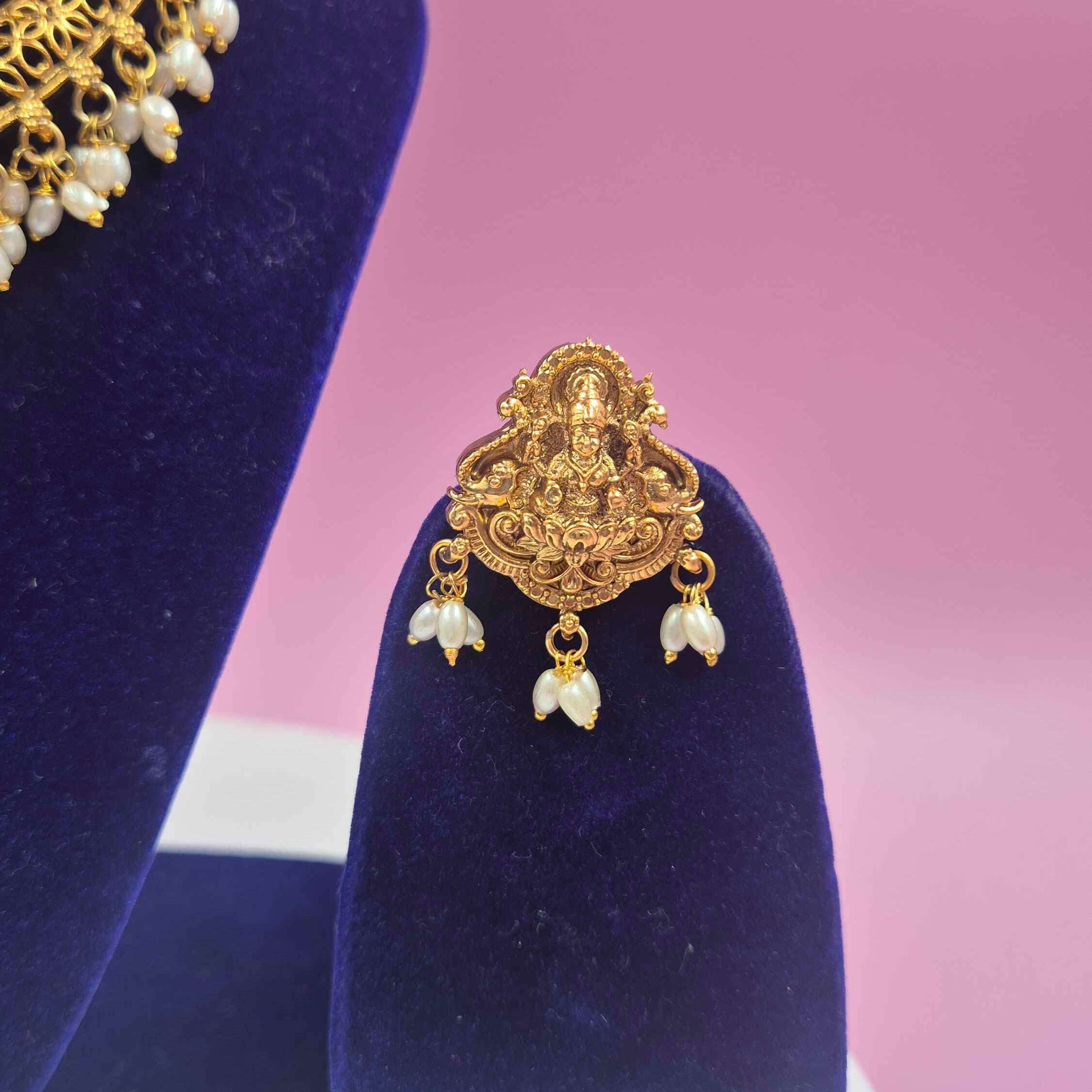 Antique Gold Lakshmi Pearl Drop Choker Hasli Necklace Set – Traditional Temple Jewelry with Matching Earrings