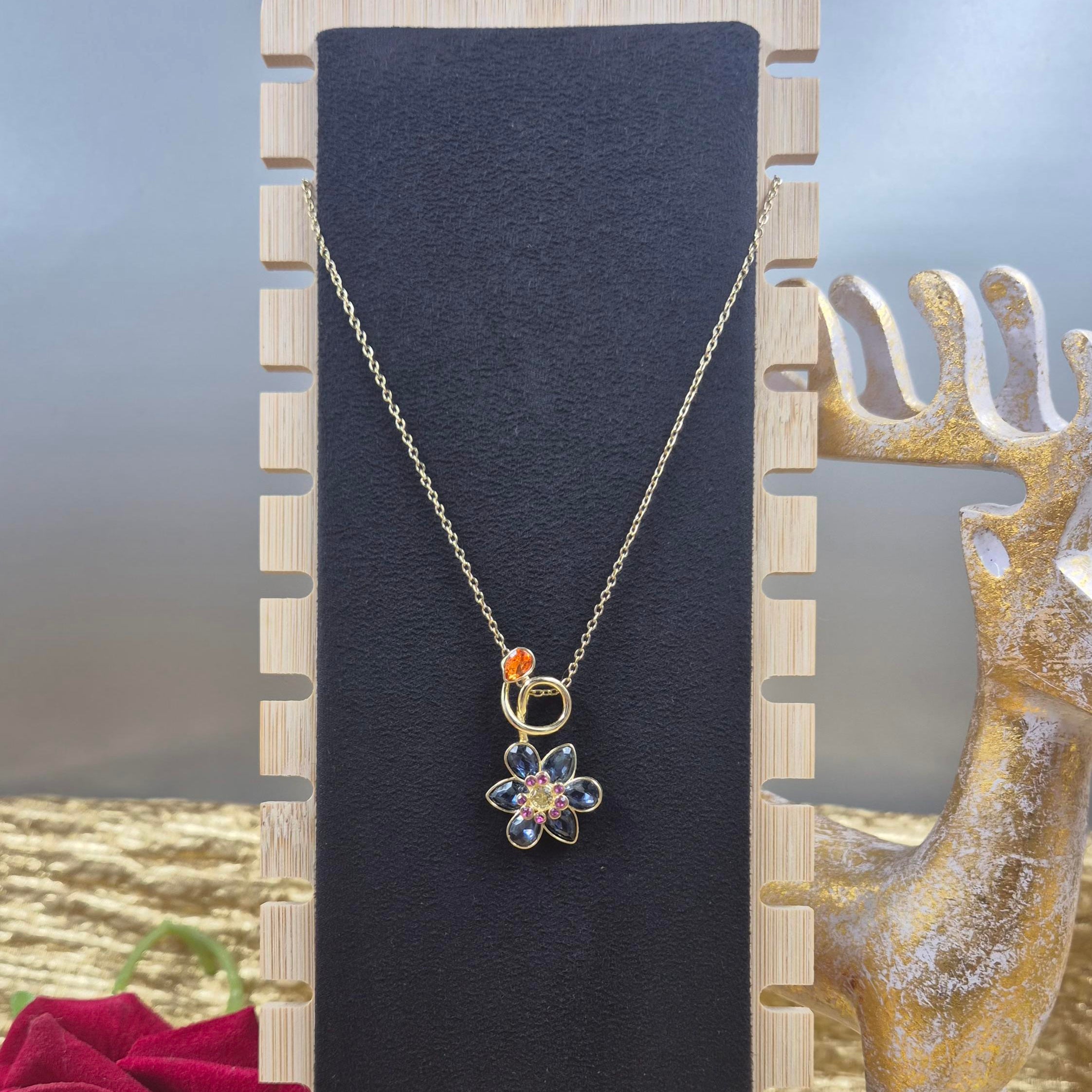 Black Floral Crystal Pendant Necklace for Women | Elegant Gold-Plated Flower Charm pendant chain