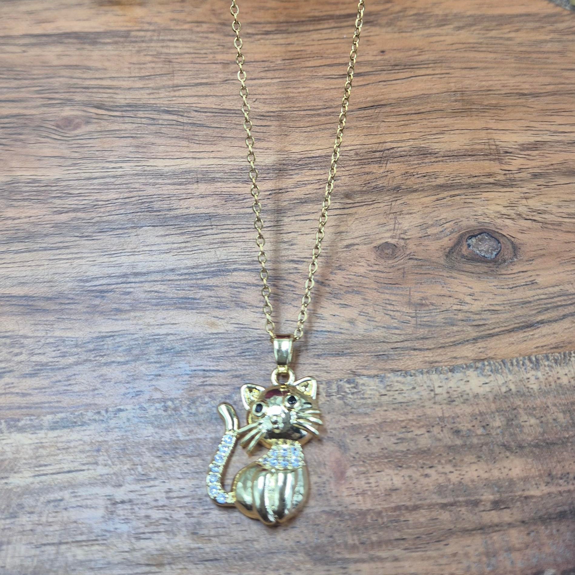 Cute Cat Pendant chain for Women | Gold-Plated Crystal Kitty Charm pendant chain