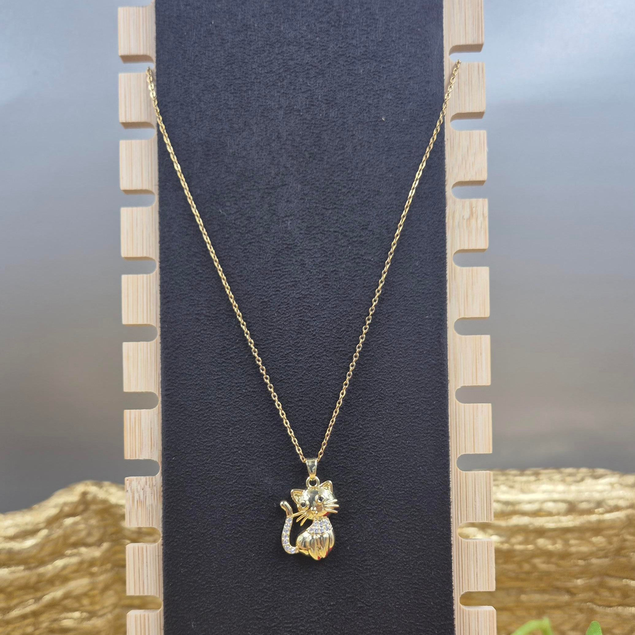 Cute Cat Pendant chain for Women | Gold-Plated Crystal Kitty Charm pendant chain