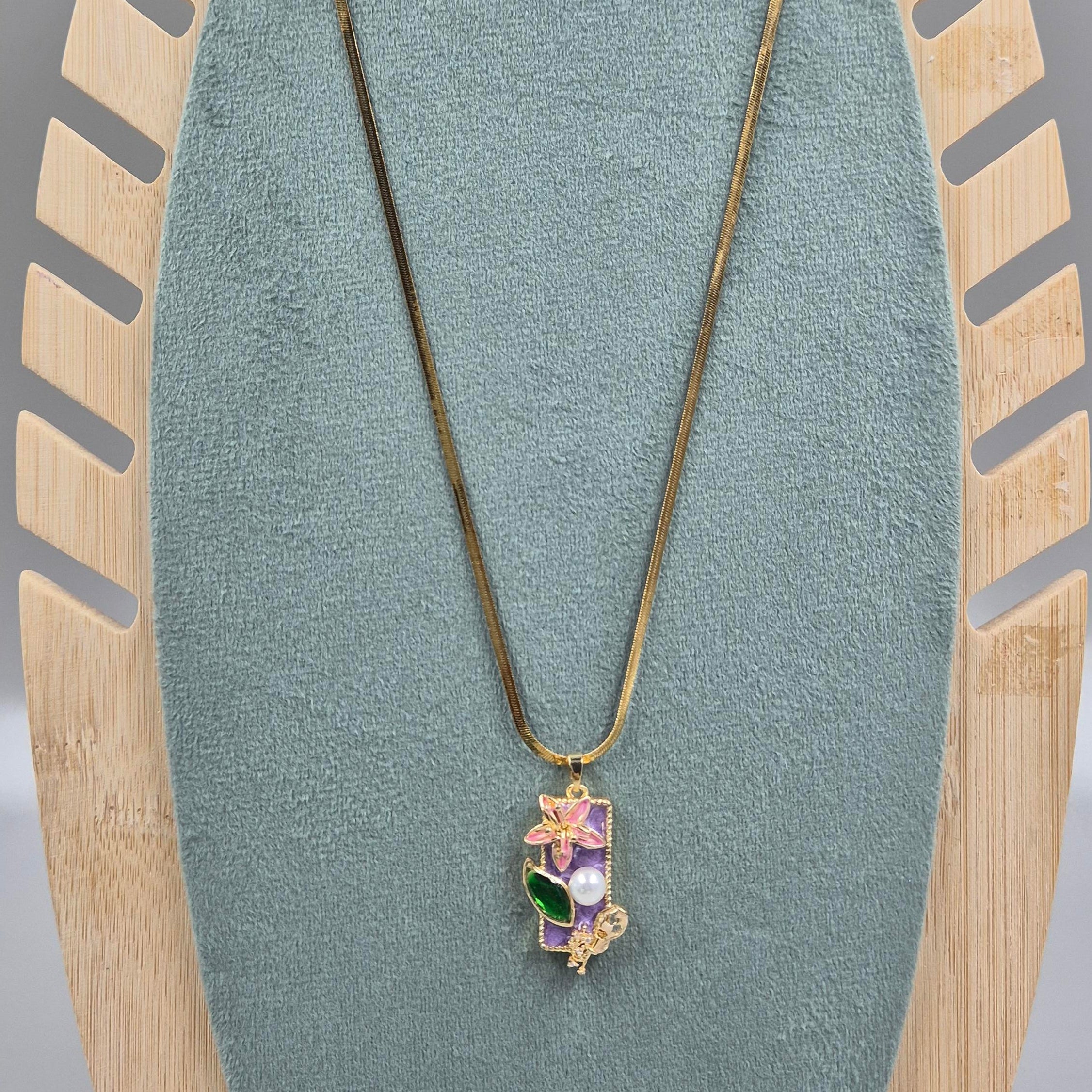 Elegant Floral Pearl Pendant chain for Women | Gold-Tone Artistic Charm Chain