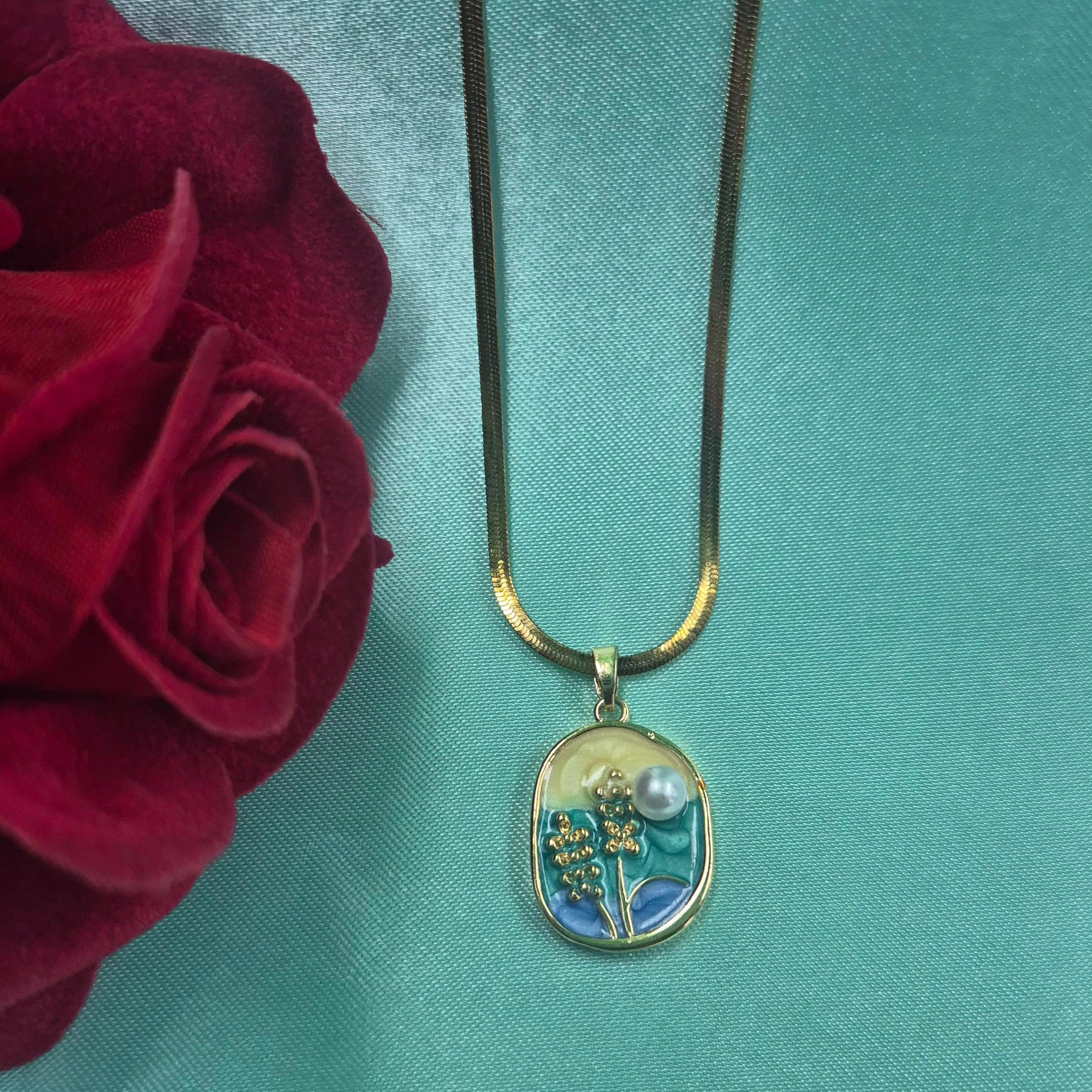Nature-Inspired Pearl Pendant chain for Women | Elegant Gold-Tone Chain