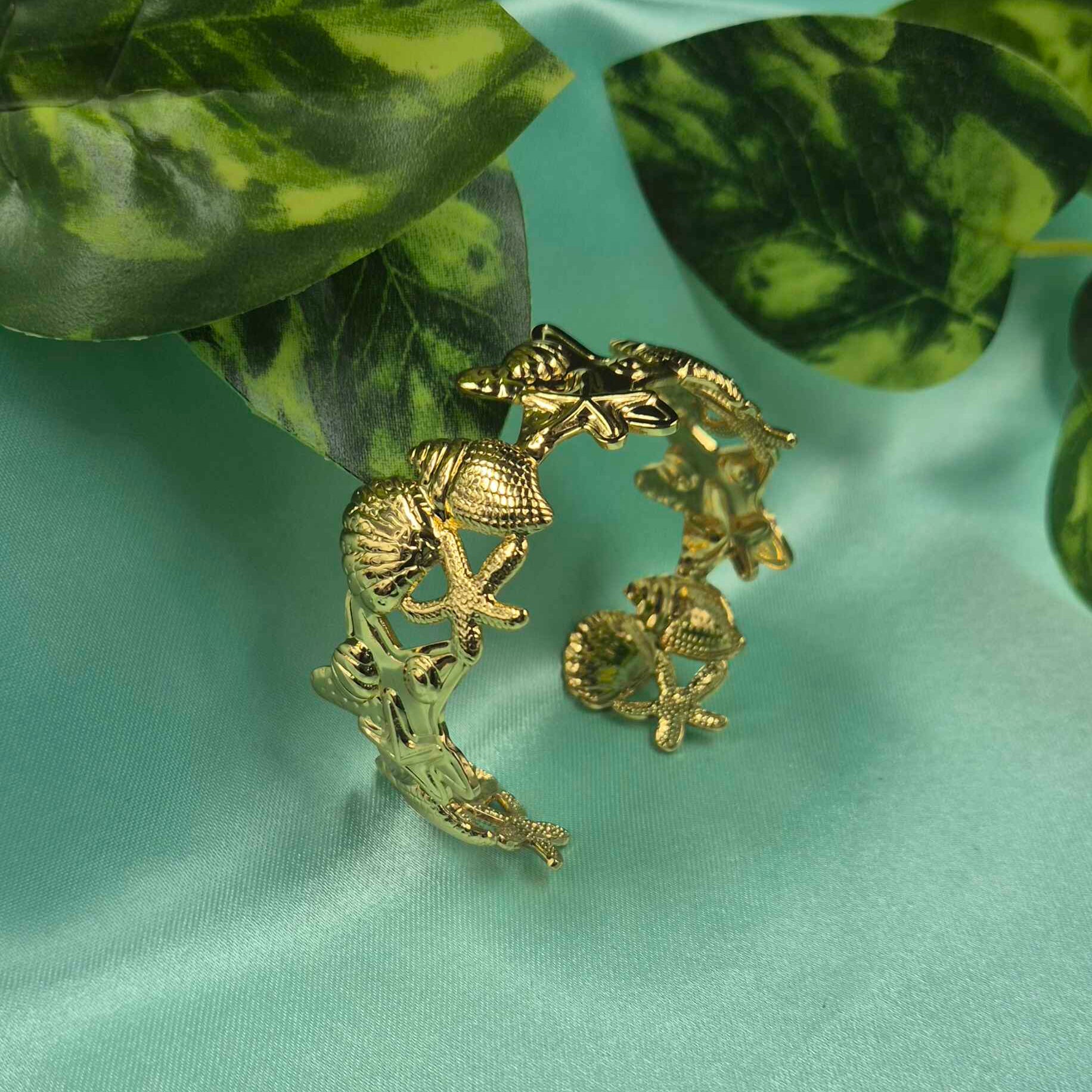 Luxury Ocean-Inspired Gold Kada Bracelet for Women | Shell & Starfish Statement Bangle