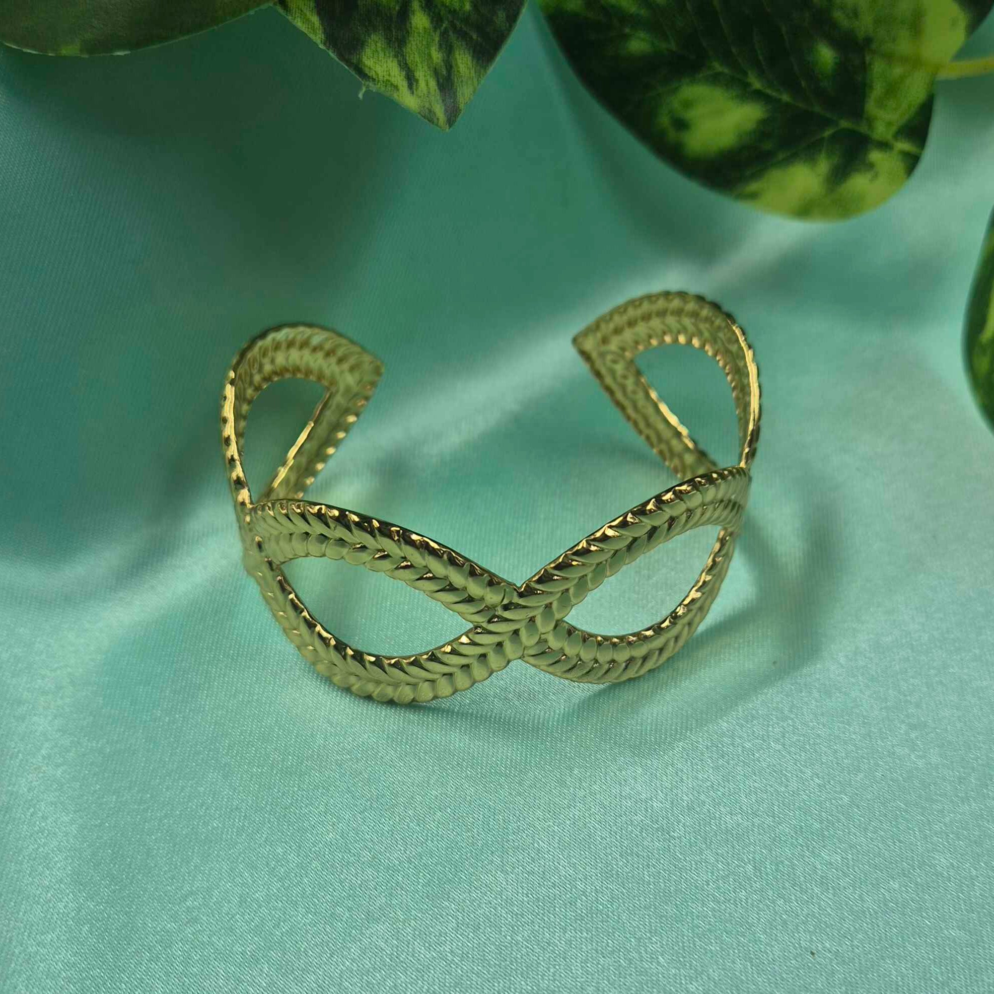 Elegant Twisted Gold-Tone adjustable Kada Bangle for Women | Minimal Designer Statement Bracelet