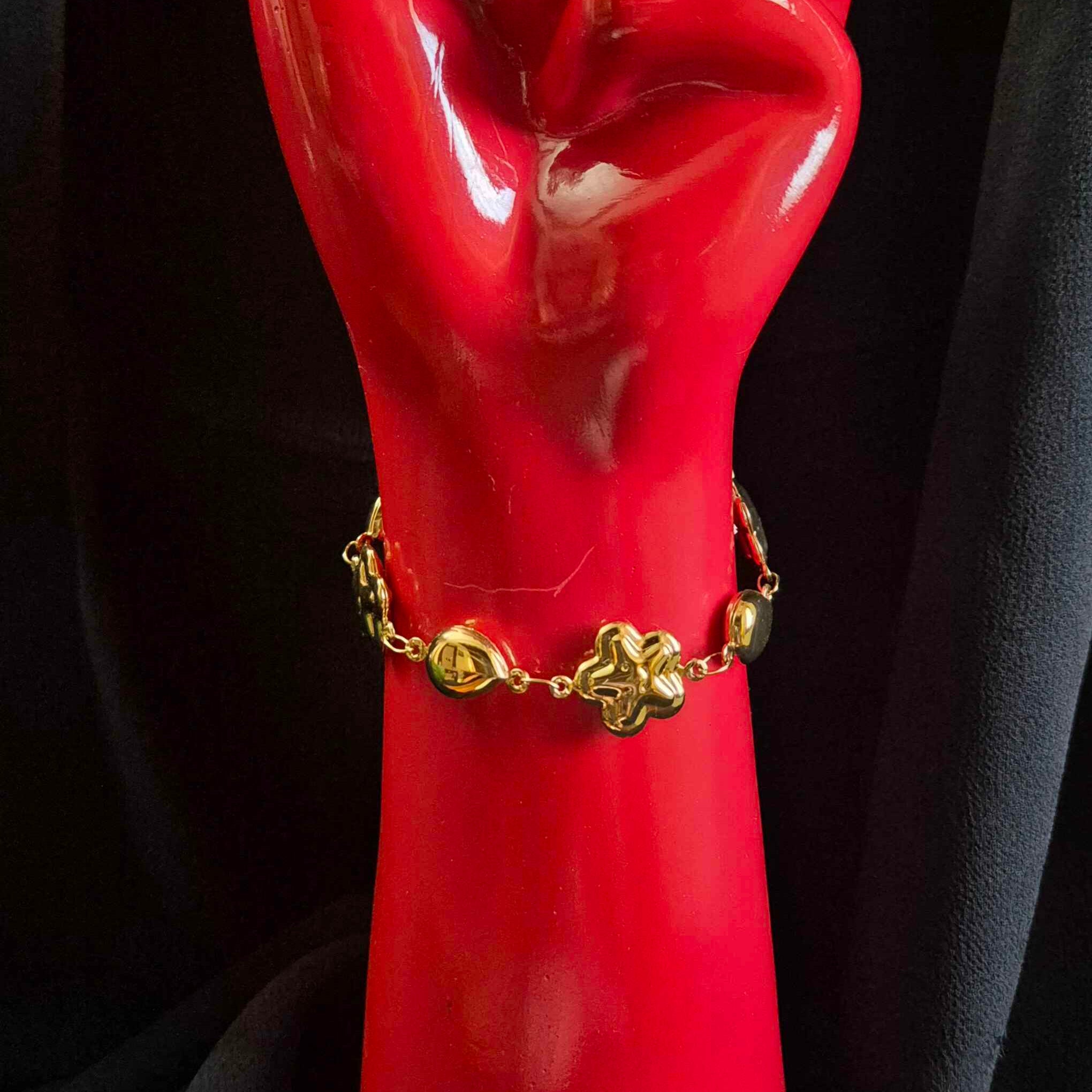 Star and Teardrop Link Bracelet with Polished Gold-Tone Charms