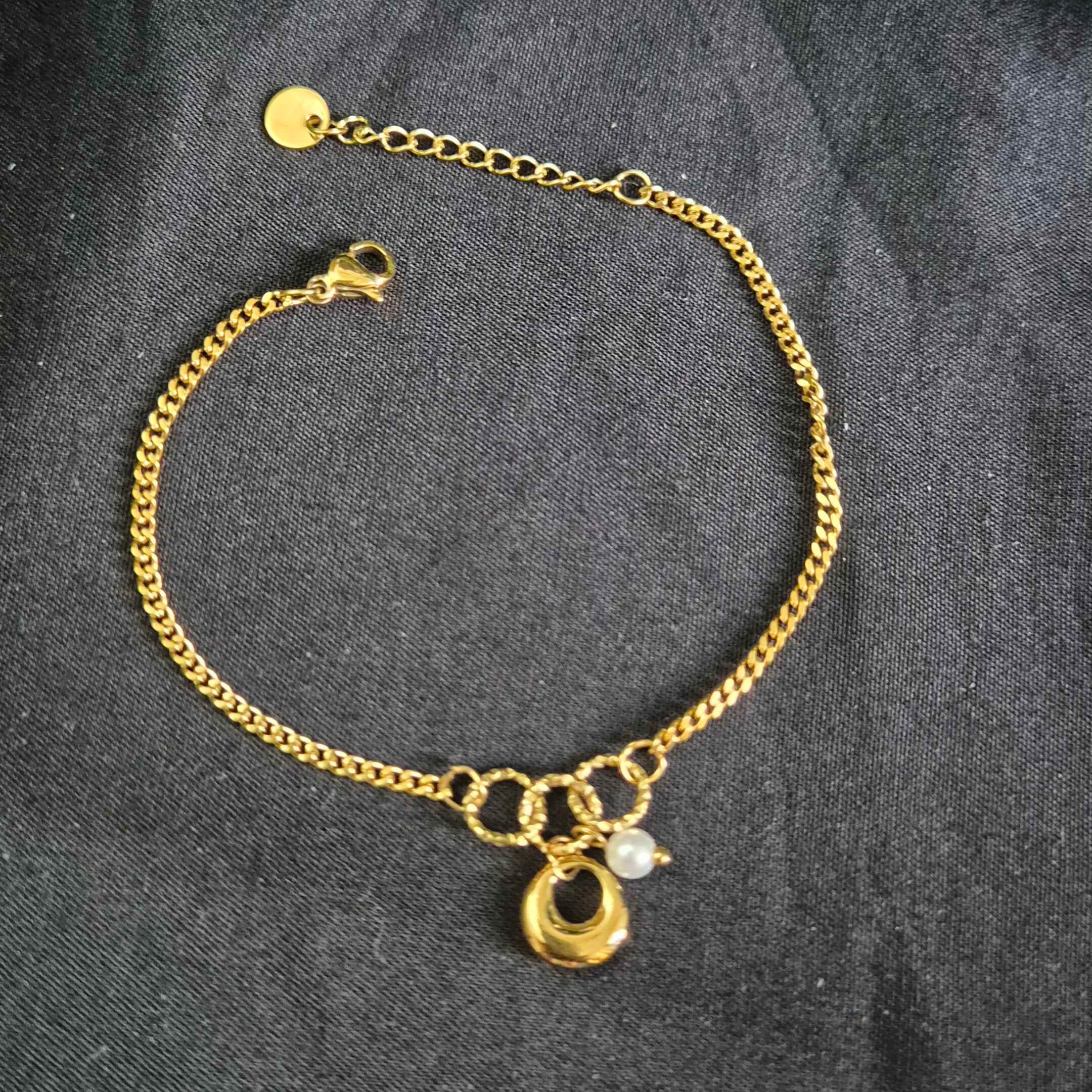 Anti tarnish Charm Chain Bracelet with Pearl Accent and Circular Pendant