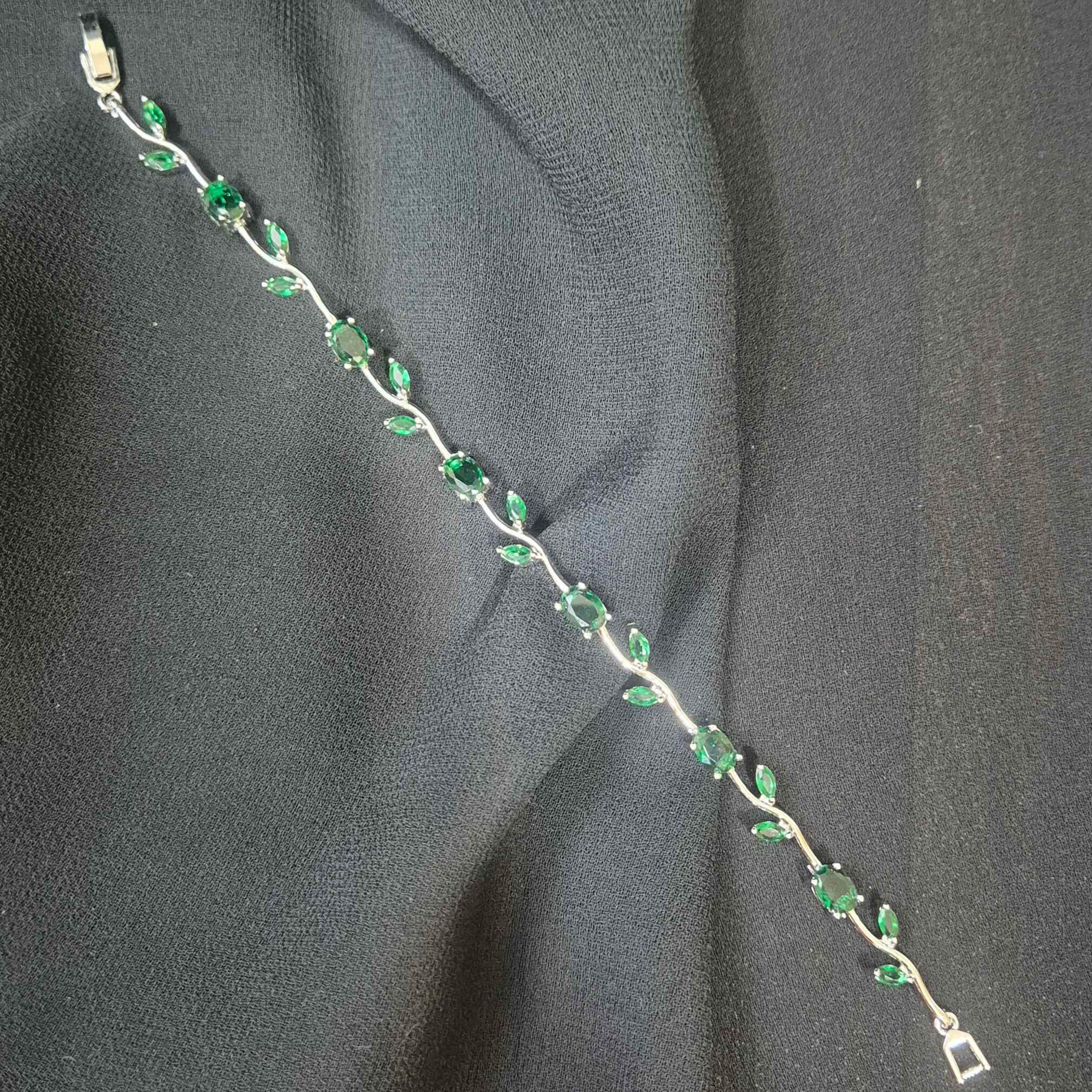 Tulip floral silver plated bracelet with green stones