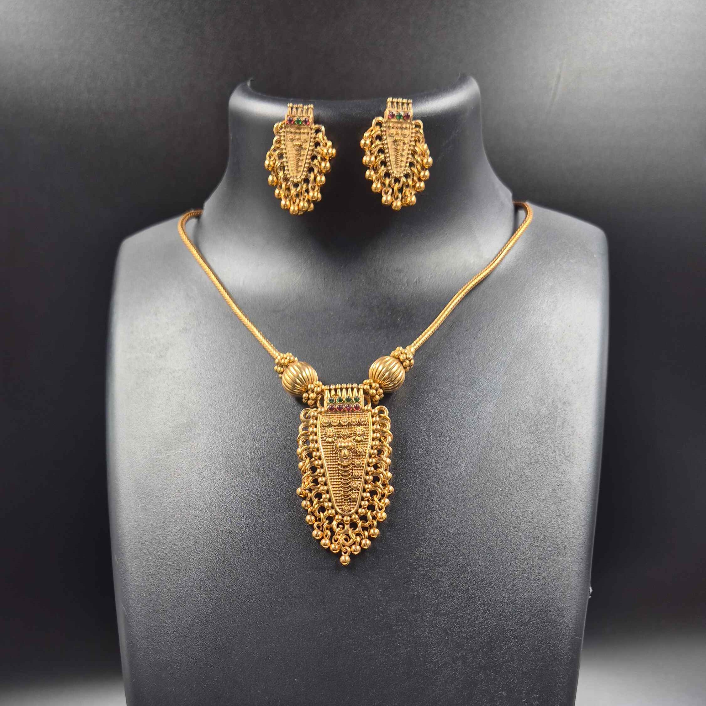 Traditional Kerala Netti pattom Antique Gold Pendant Necklace Set with Matching Earrings | Kerala Ethnic Jewelry