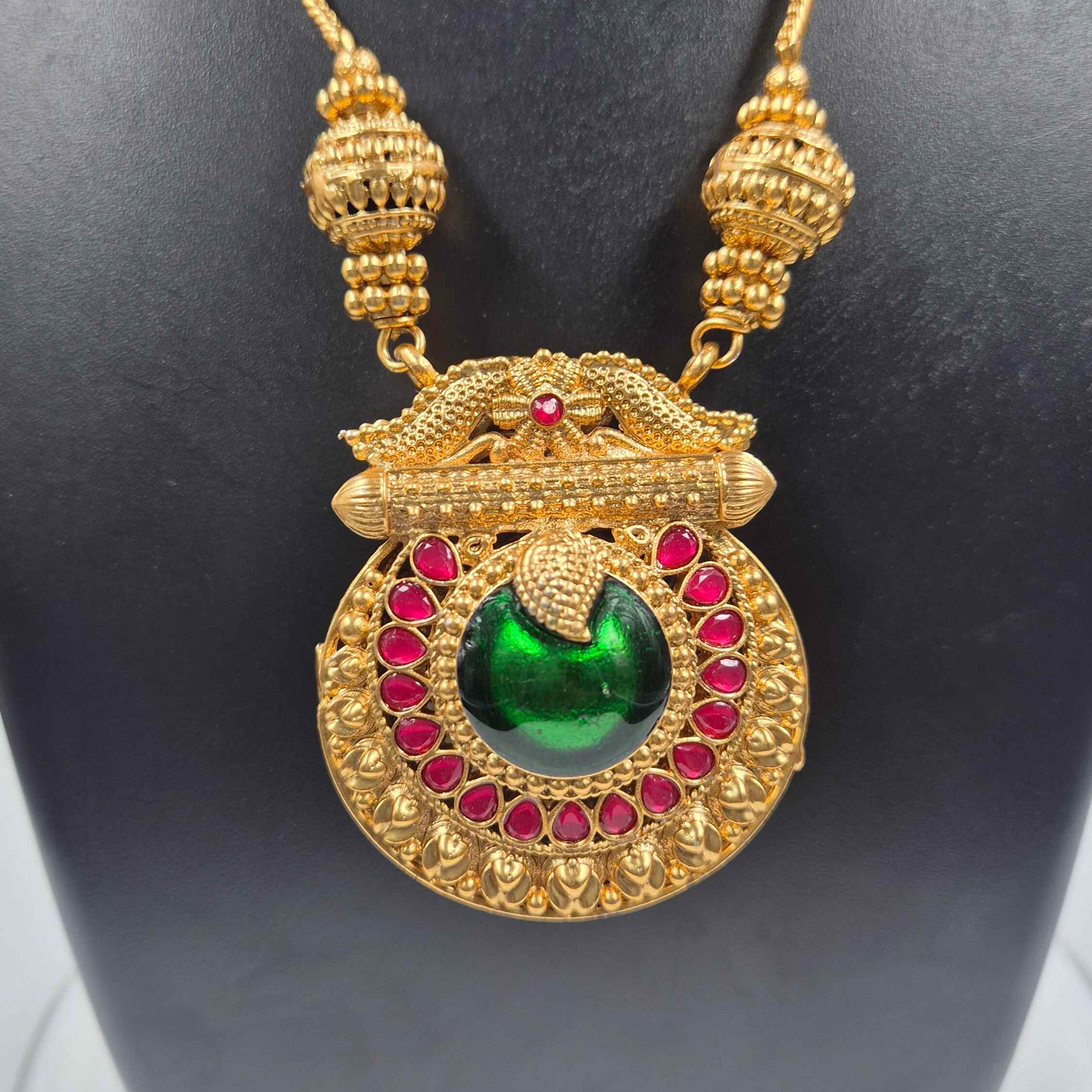 Double sided Kerala Peacock Pendant Necklace Set | Green on one side and white pearl on the otherr