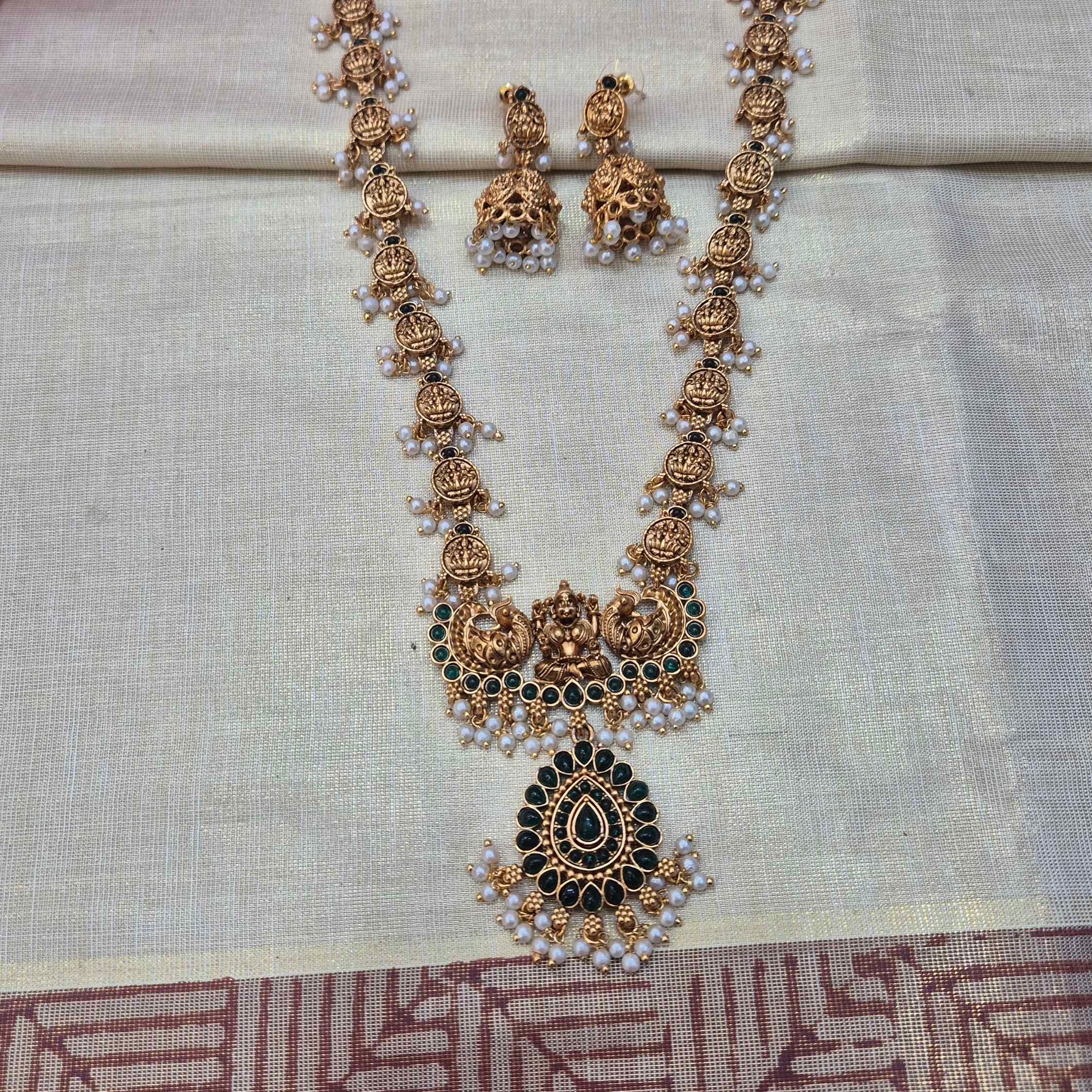 emple Coin Haram  Set with Green Stones & Pearls | Antique Gold Bridal Jewelry
