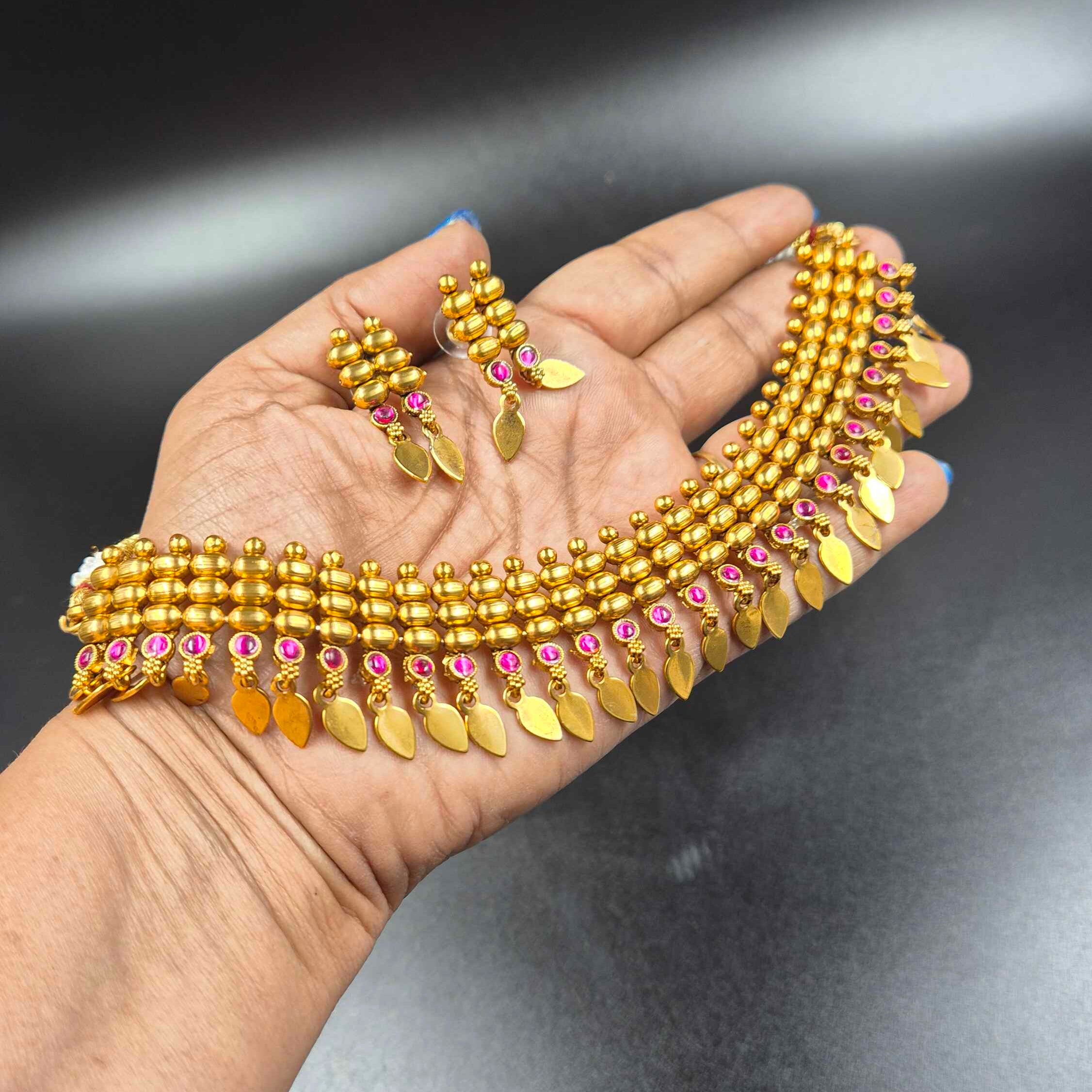 Traditional Elakkathali Choker Necklace Set with Pink Stone Drops