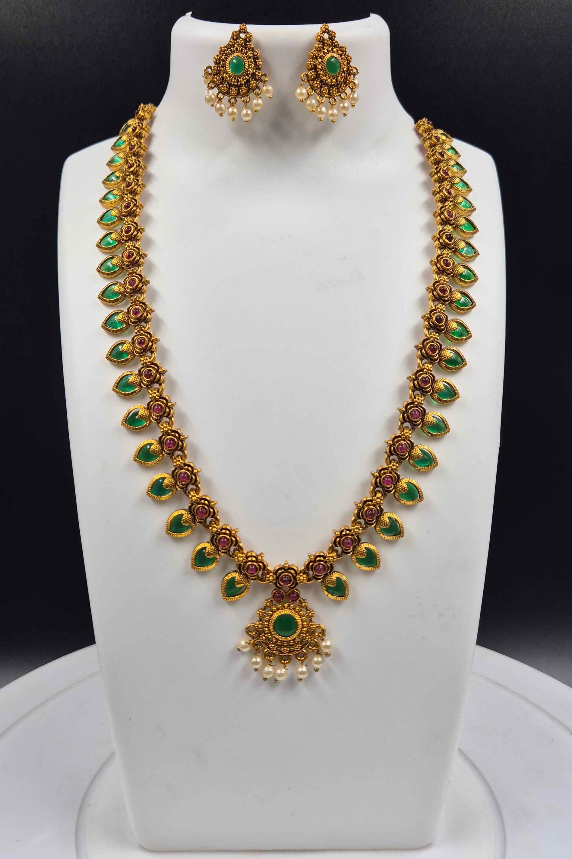 Traditional Long palakka haram with Green Teardrop Motif palaka and Pearl Drops