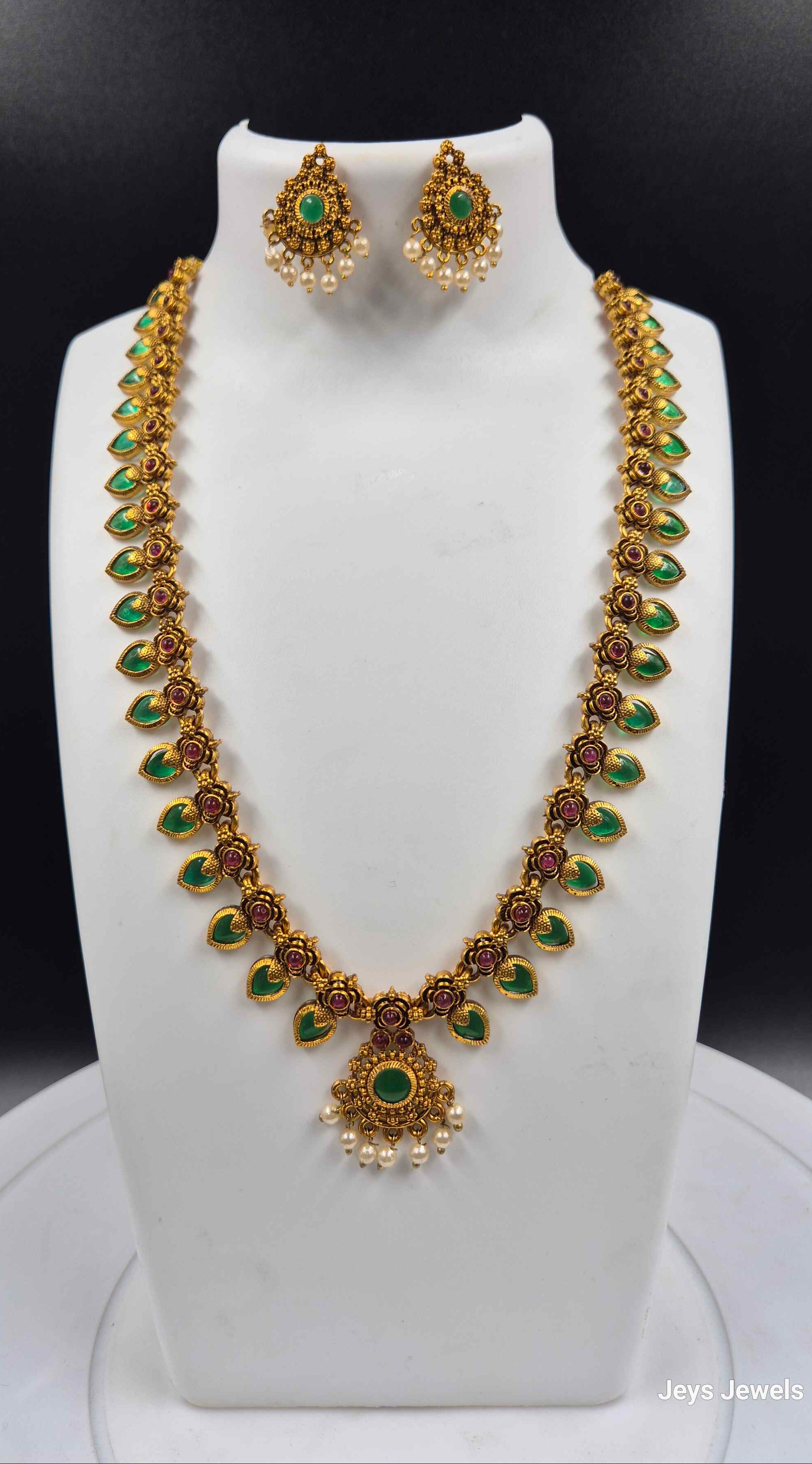 Traditional Long palakka haram with Green Teardrop Motif palaka and Pearl Drops