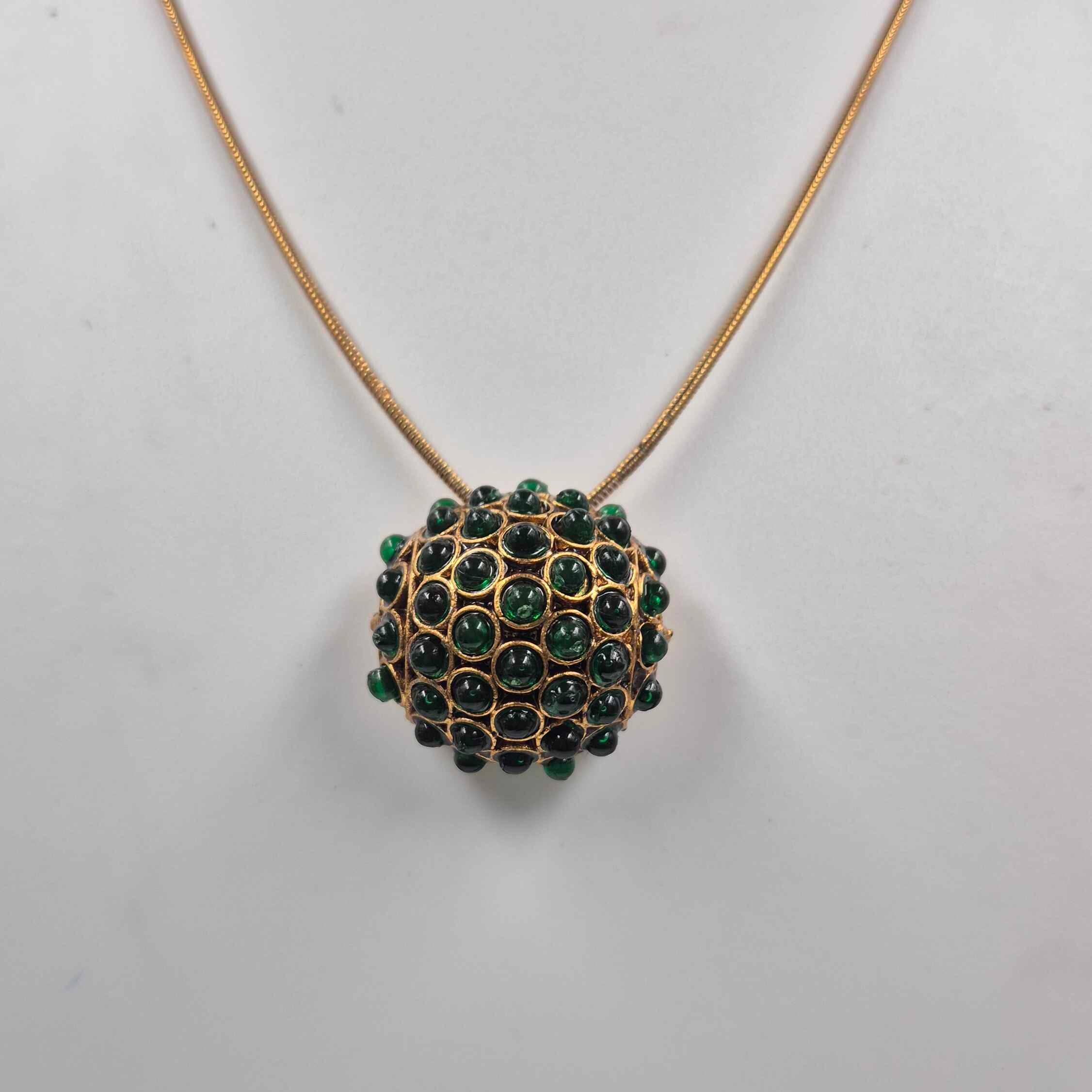 Emerald Dome Pendant Necklace Set | Minimal Antique Gold Statement Jewellery