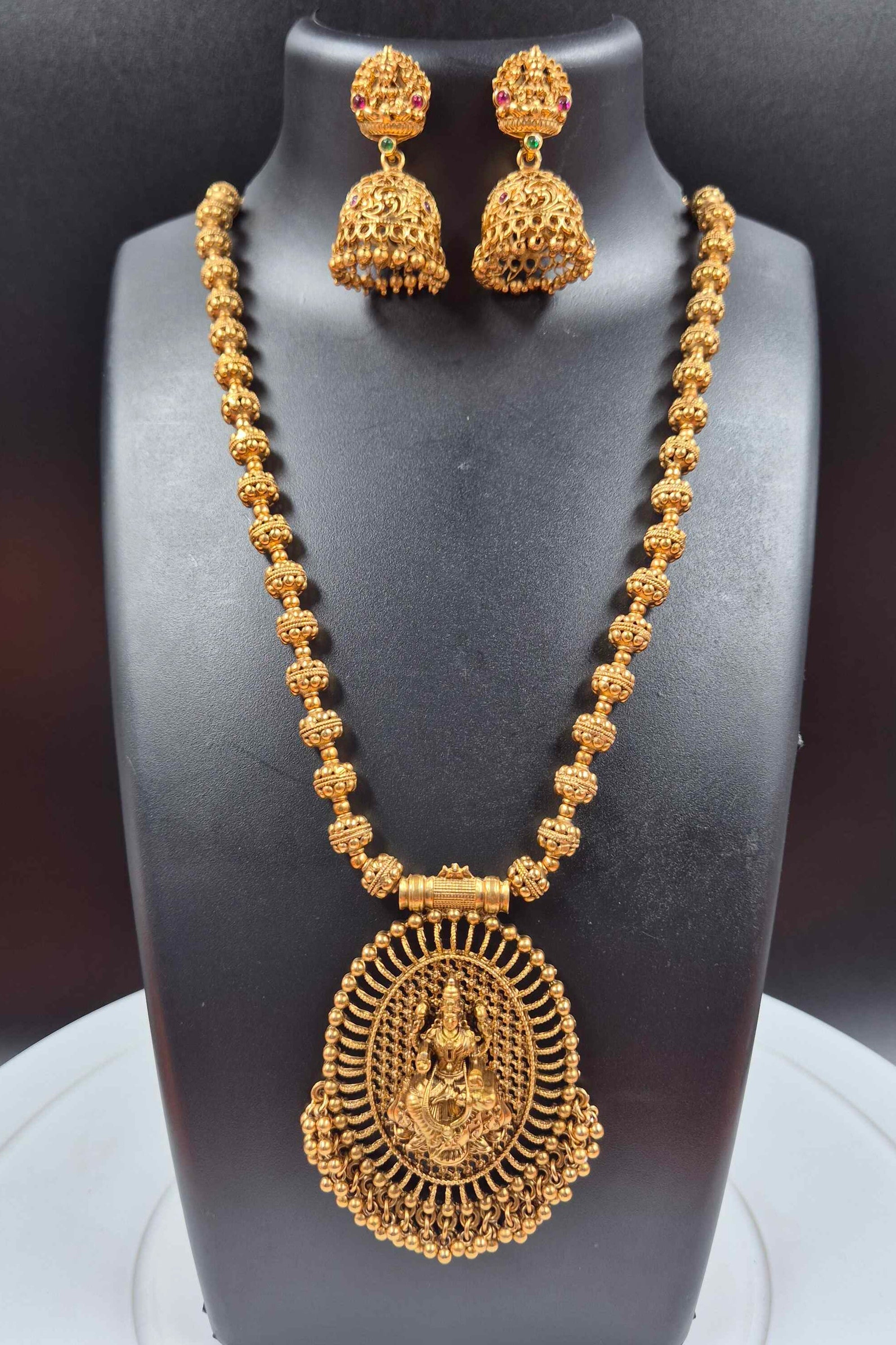 Divine Lakshmi Temple Haram Set – Royal Antique Gold Necklace with Jhumka Earrings