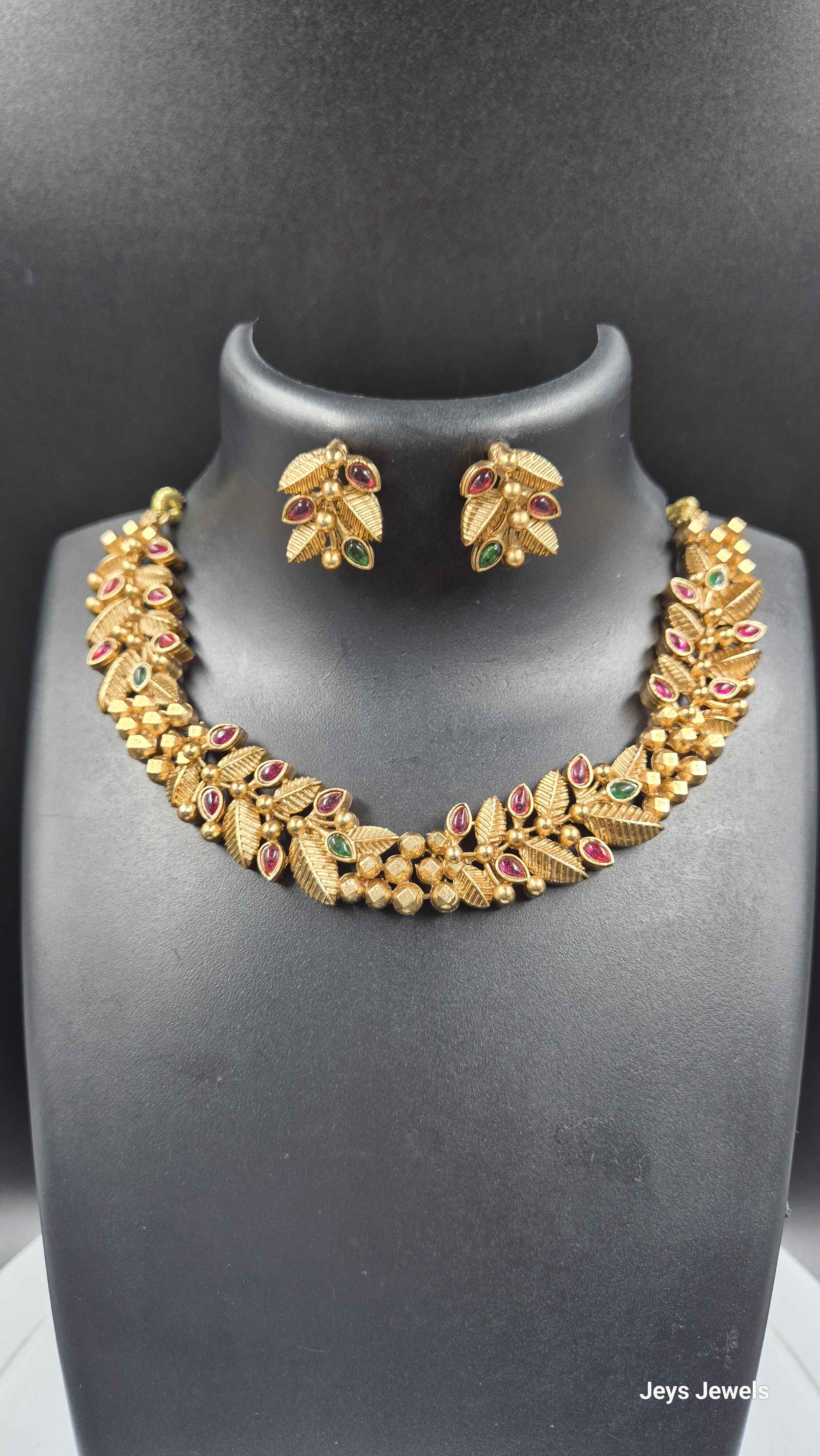 Antique Gold-Tone Leaf Necklace Set with Ruby & Green Stone Accents