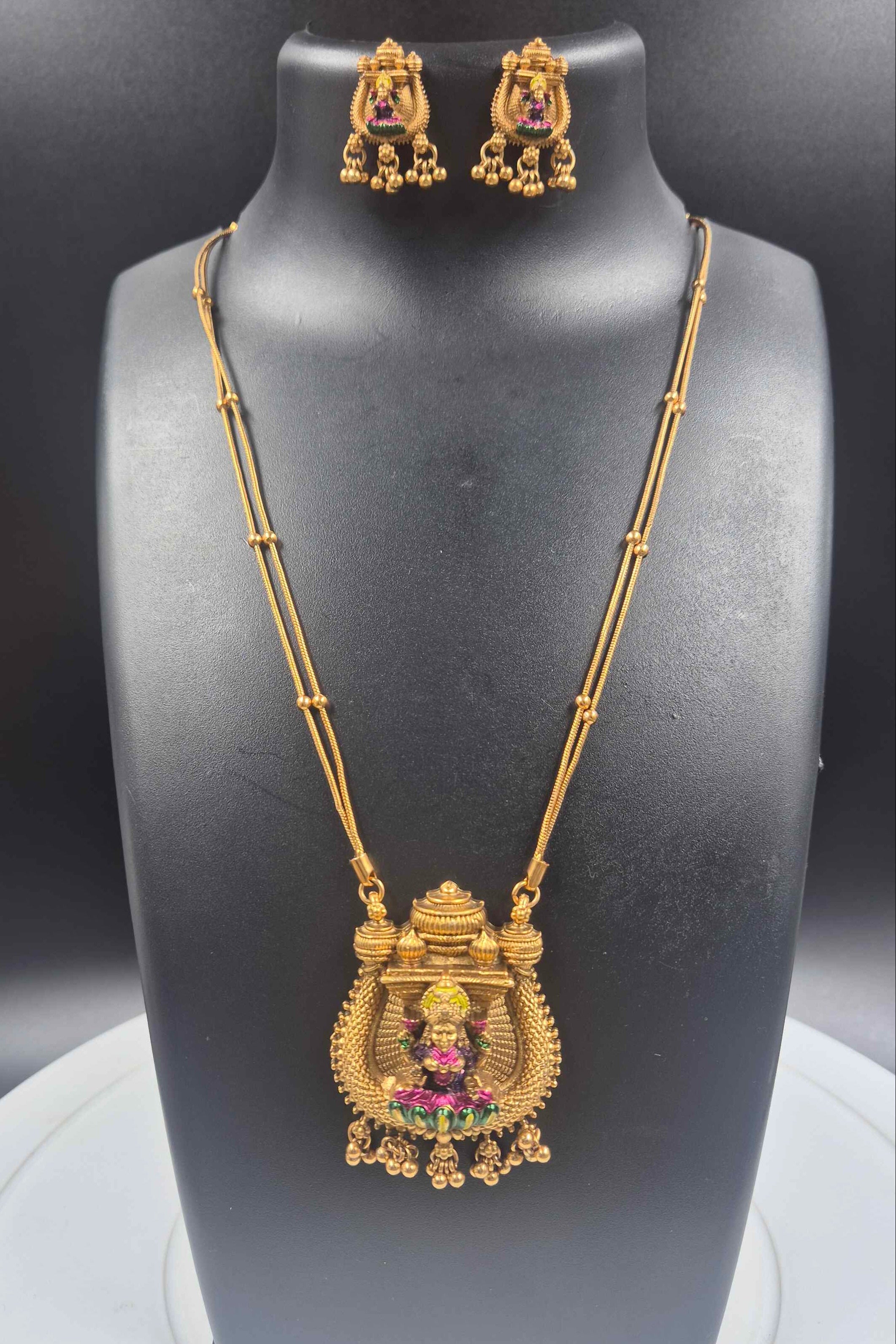 Antique Lakshmi Temple Pendant Necklace Set with Dual-Strand Chain & Matching Earrings