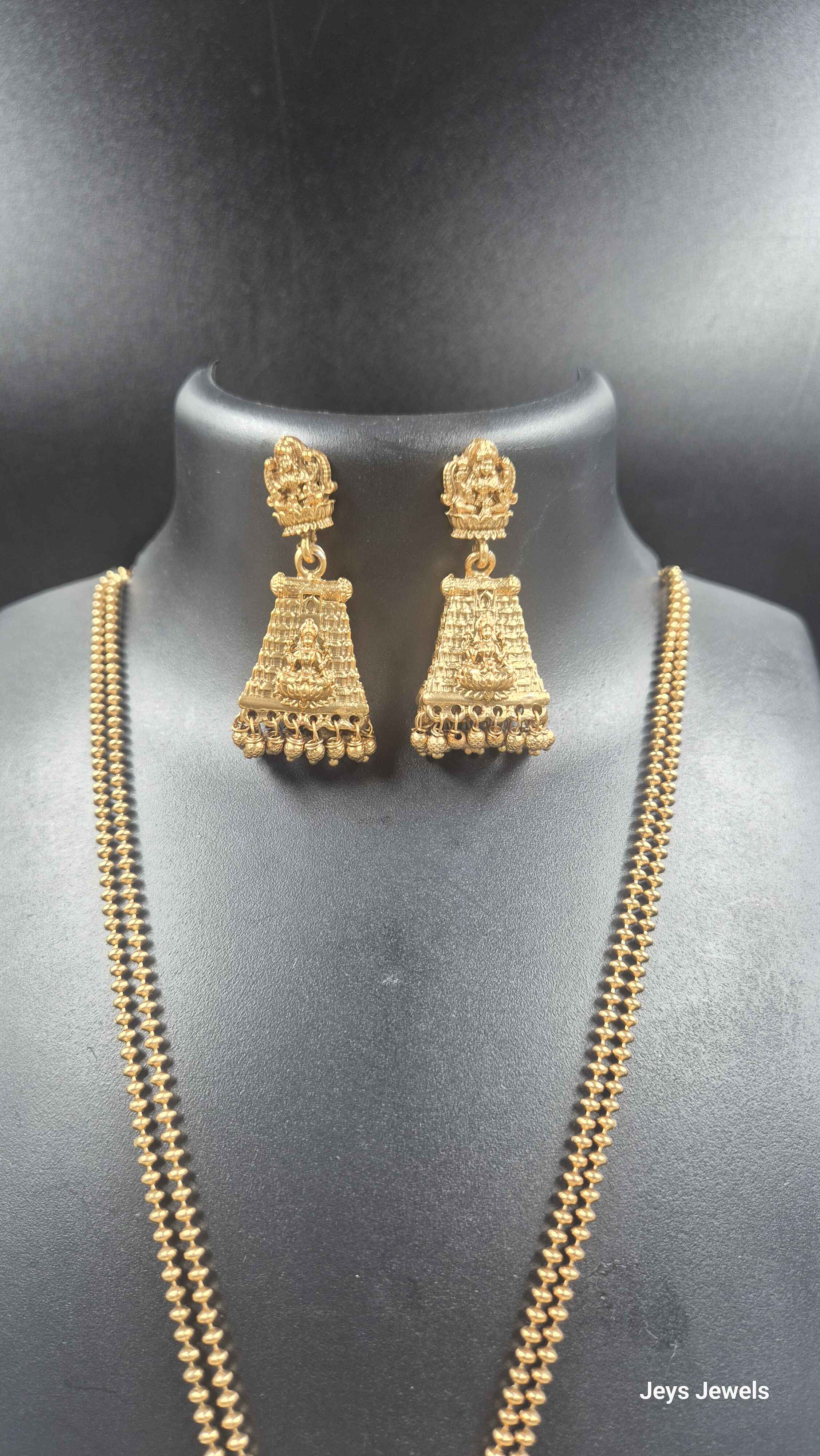Antique Temple Pendant Necklace Set with Divine Meenakshi devi Motif & Jhumka Earrings