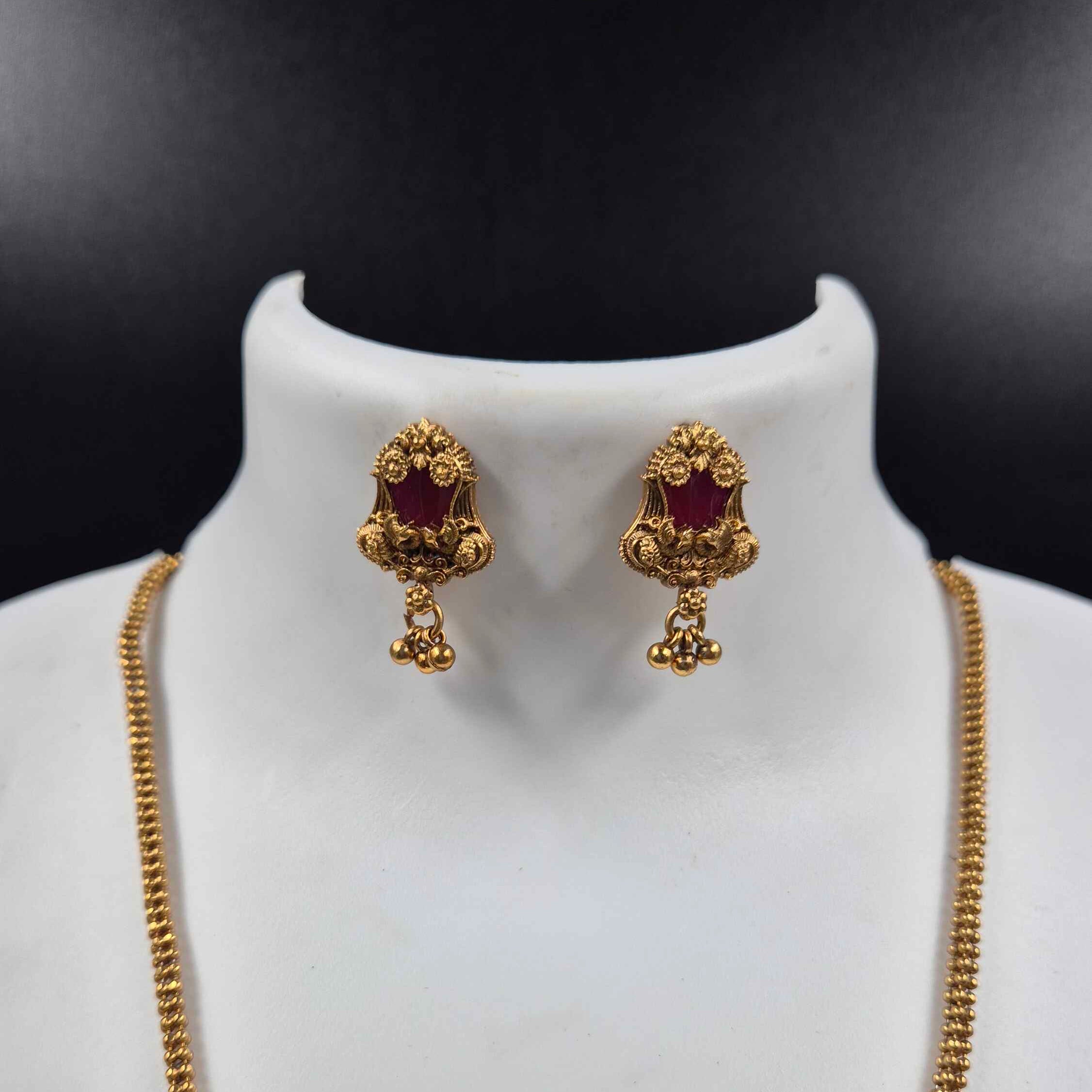Antique Gold Ruby Stone Pendant Necklace Set with Matching Earrings