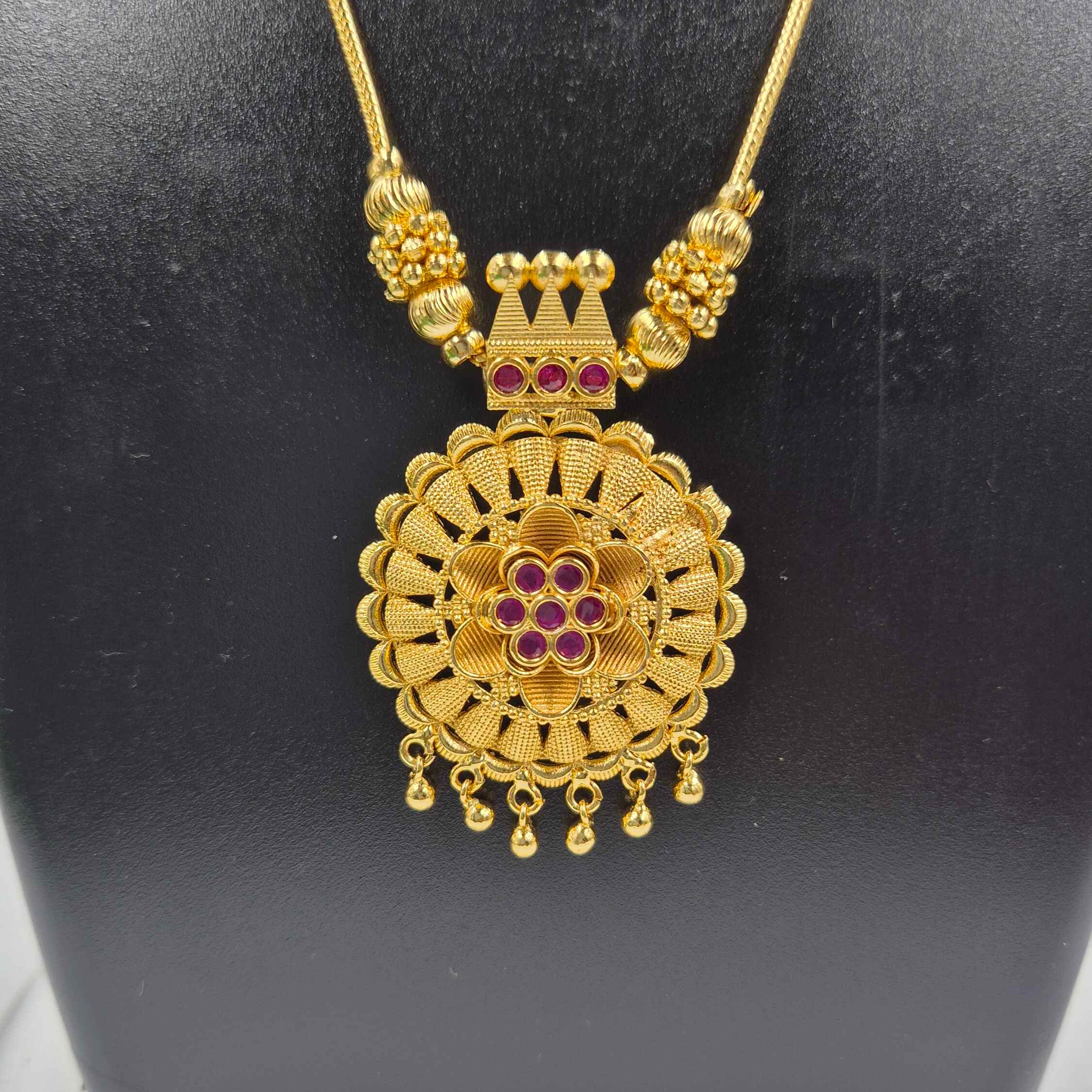 Antique Gold Floral Round Pendant Necklace for Women