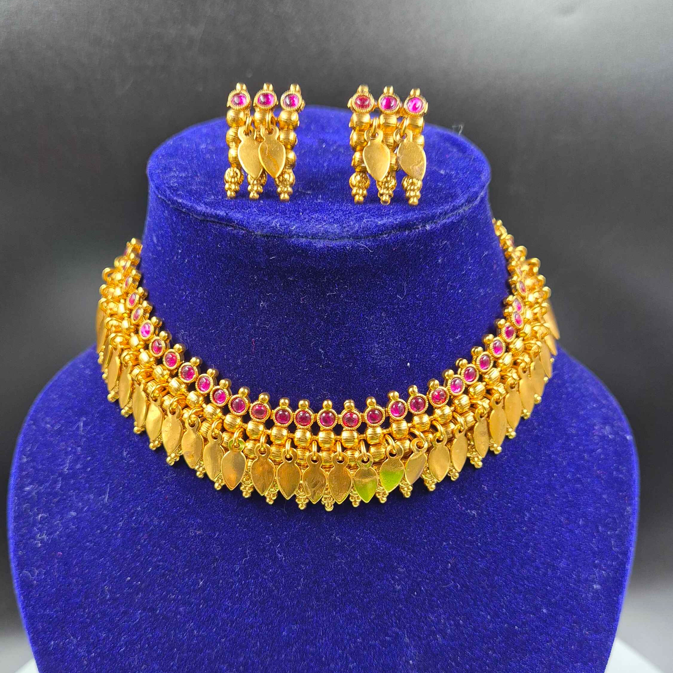Traditional Gold Finish Choker Necklace with Pink Stones