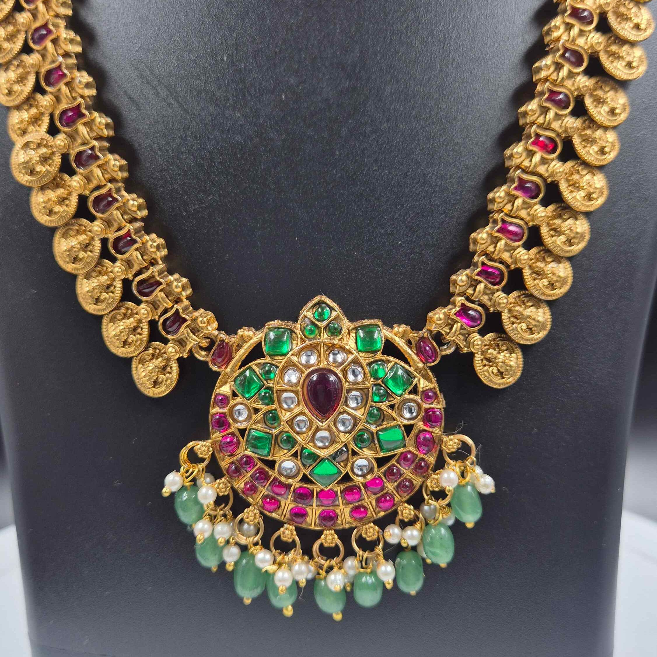 Traditional Kemp Necklace Set with Green Beads & Coin Motif