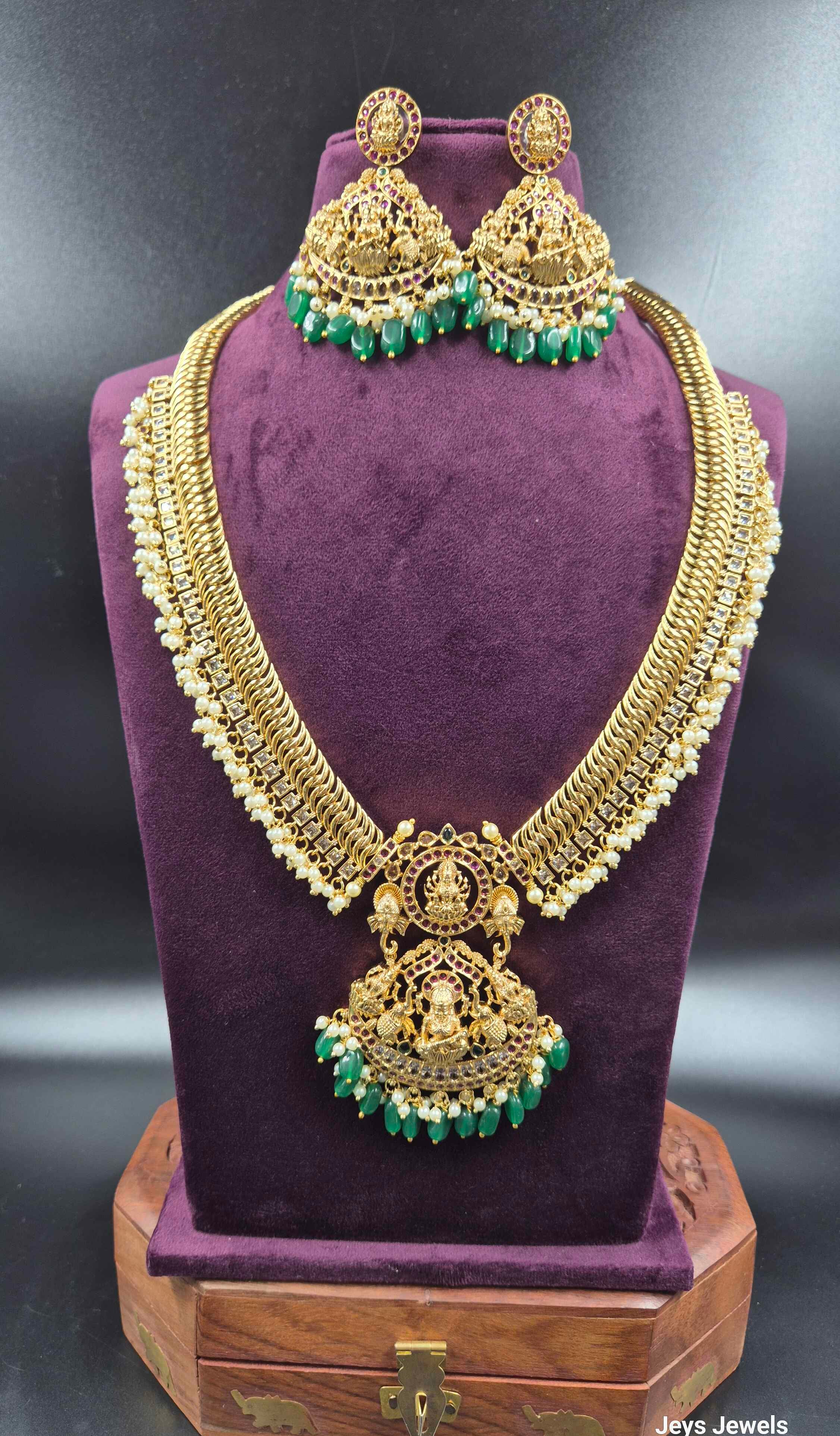 Jilebi Haram with Kundan Stones and pearl hangings & Lakshmi Pendant | Traditional Bridal Jewellery
