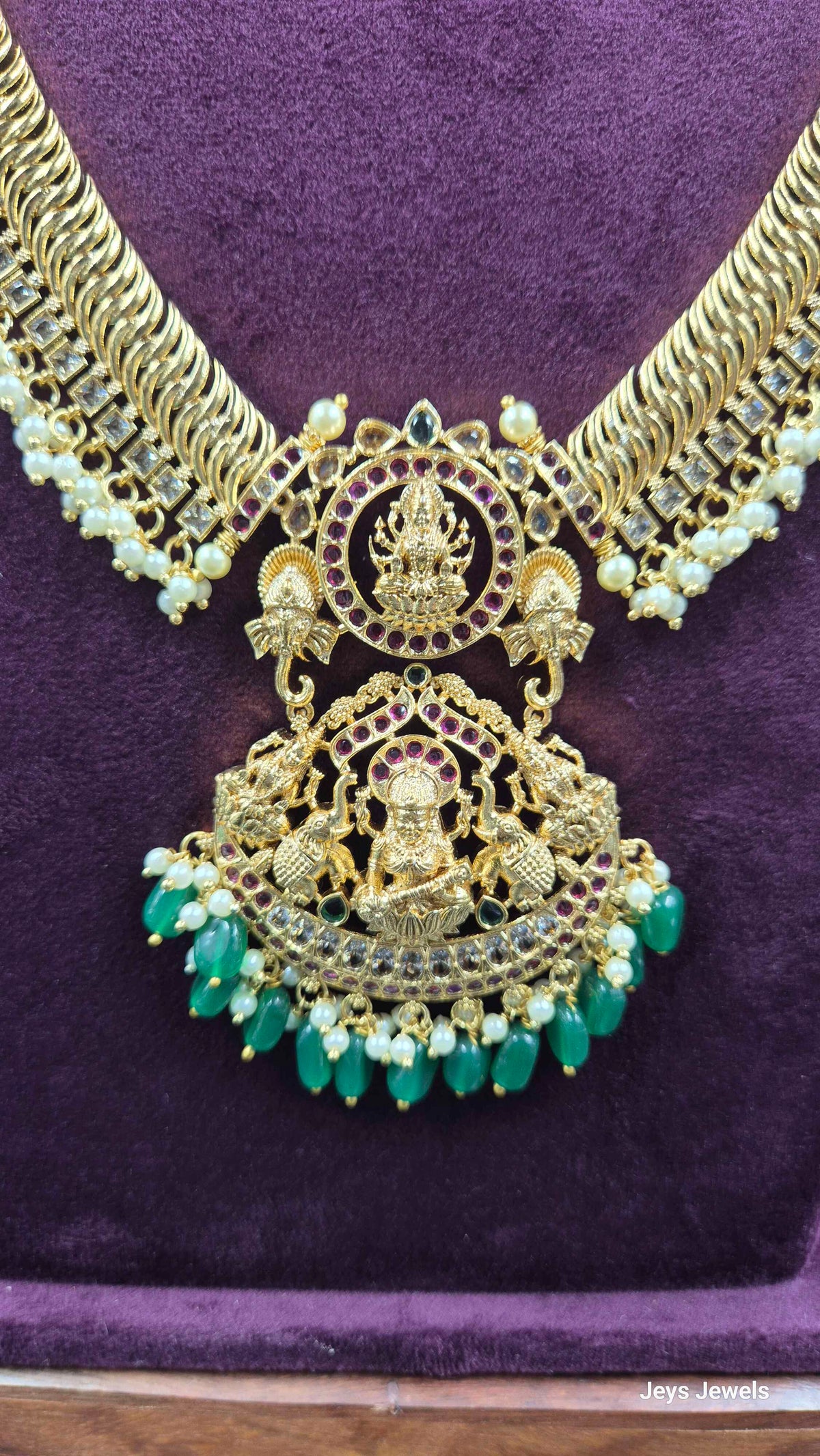 Jilebi Haram with Kundan Stones and pearl hangings & Lakshmi Pendant | Traditional Bridal Jewellery