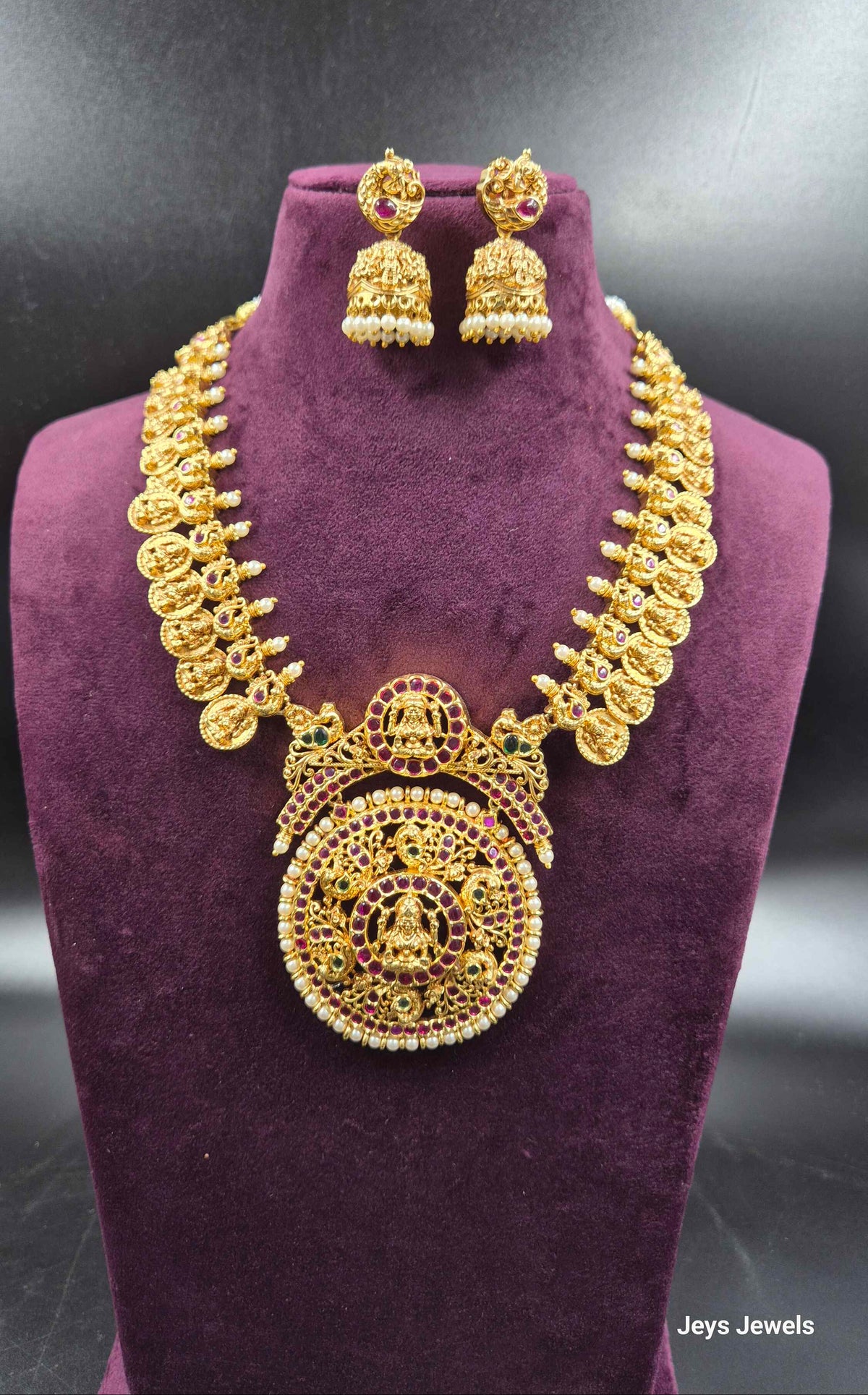 Kasu mala neckalce with Round Jadau Kundan pendant Set | Traditional Bridal Jewellery