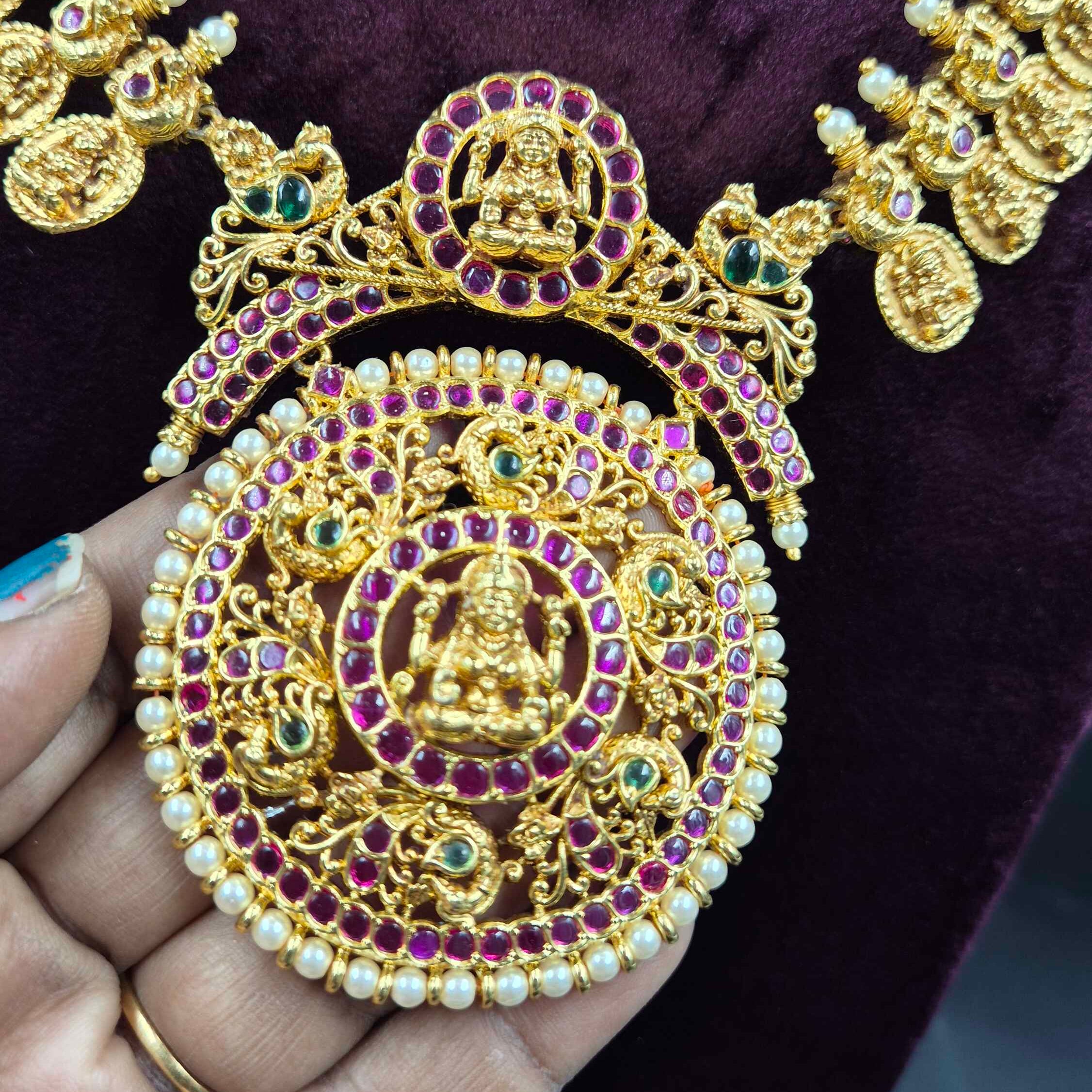 Kasu mala neckalce with Round Jadau Kundan pendant Set | Traditional Bridal Jewellery