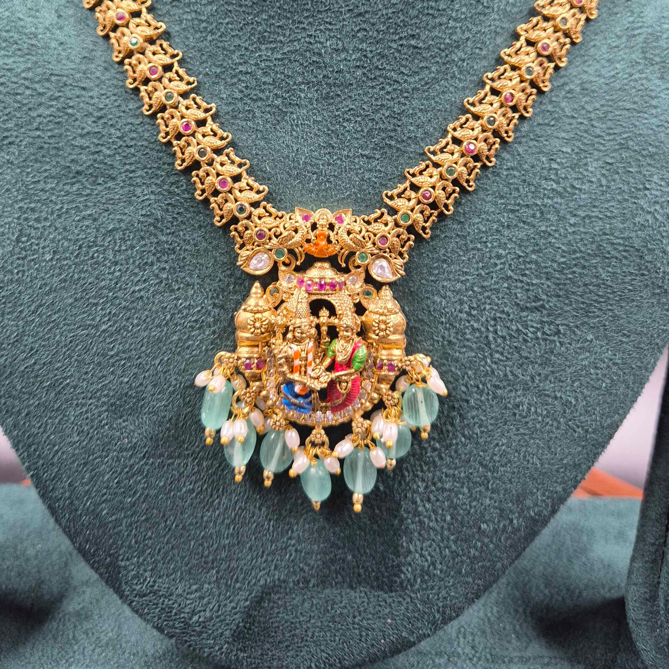 Simple Srinivasa Kalyanam necklace set with matching earrings