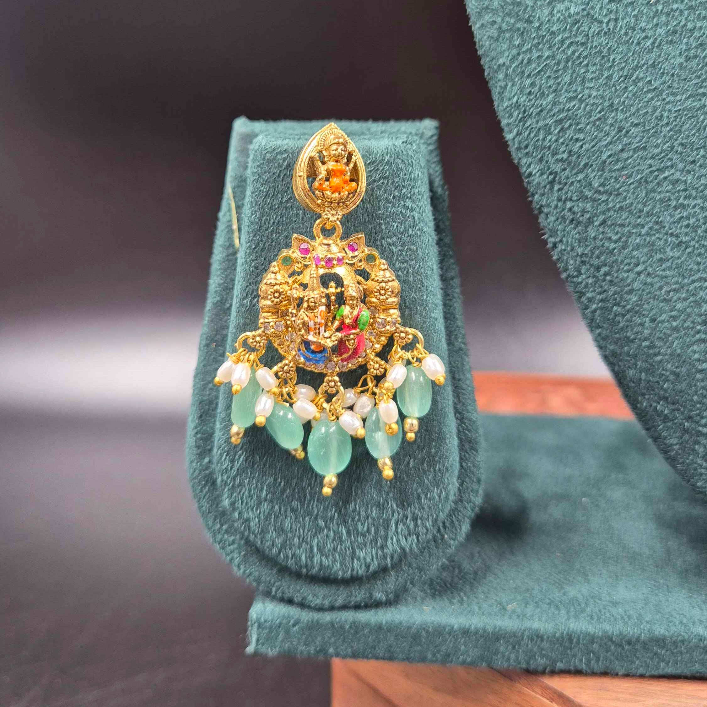 Simple Srinivasa Kalyanam necklace set with matching earrings