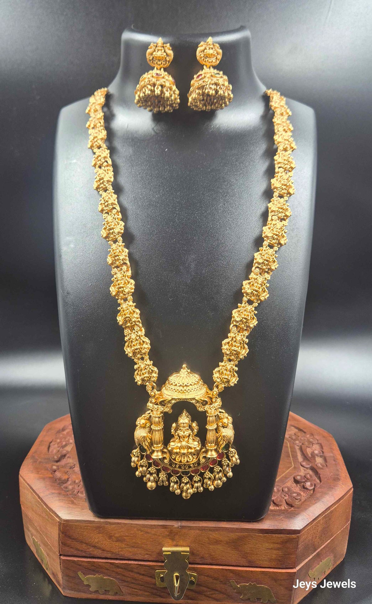 Antique Gold Lakshmi Pendant Necklace with Jhumka Earrings