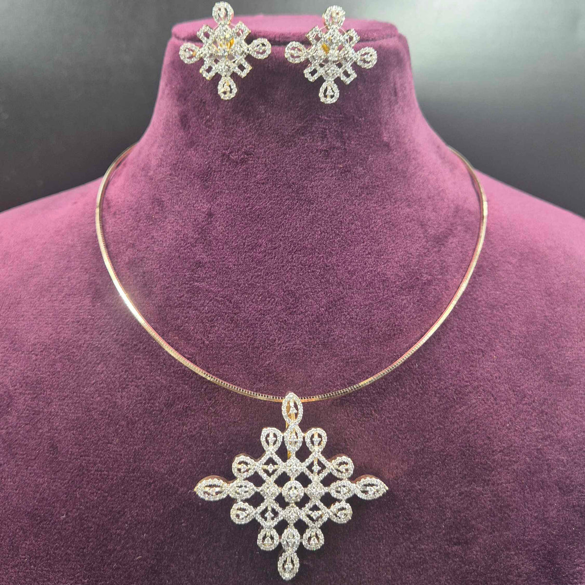 Kolam Hasli Necklace Set | Running dollar|Elegant Traditional South Indian Jewellery-