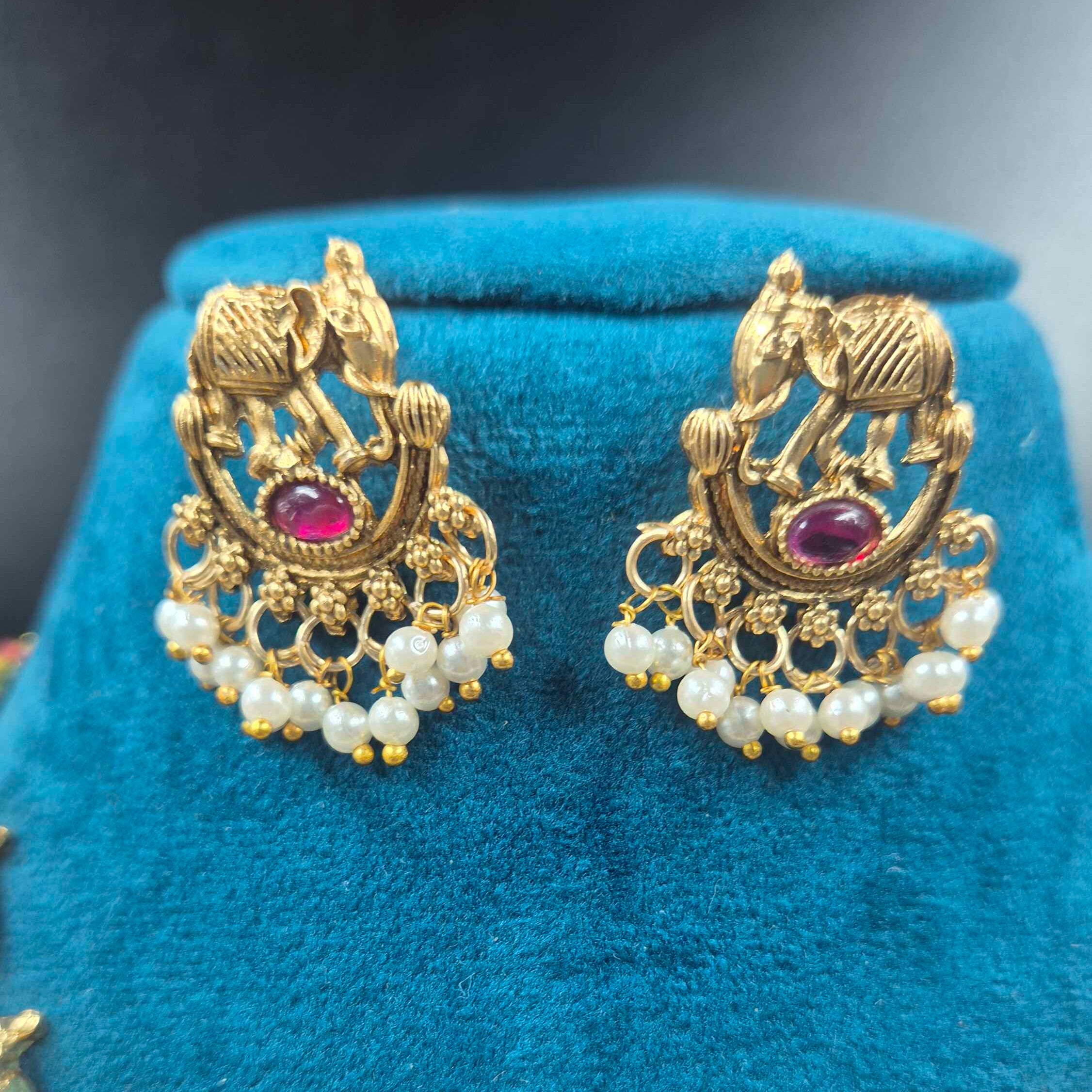 Elephant Motif Necklace Set with Ruby Stones & Pearls