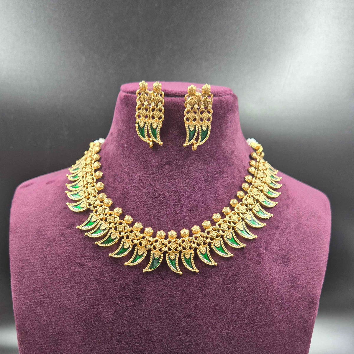 Green Palakka Design Gold Necklace Set | Traditional Temple Jewellery