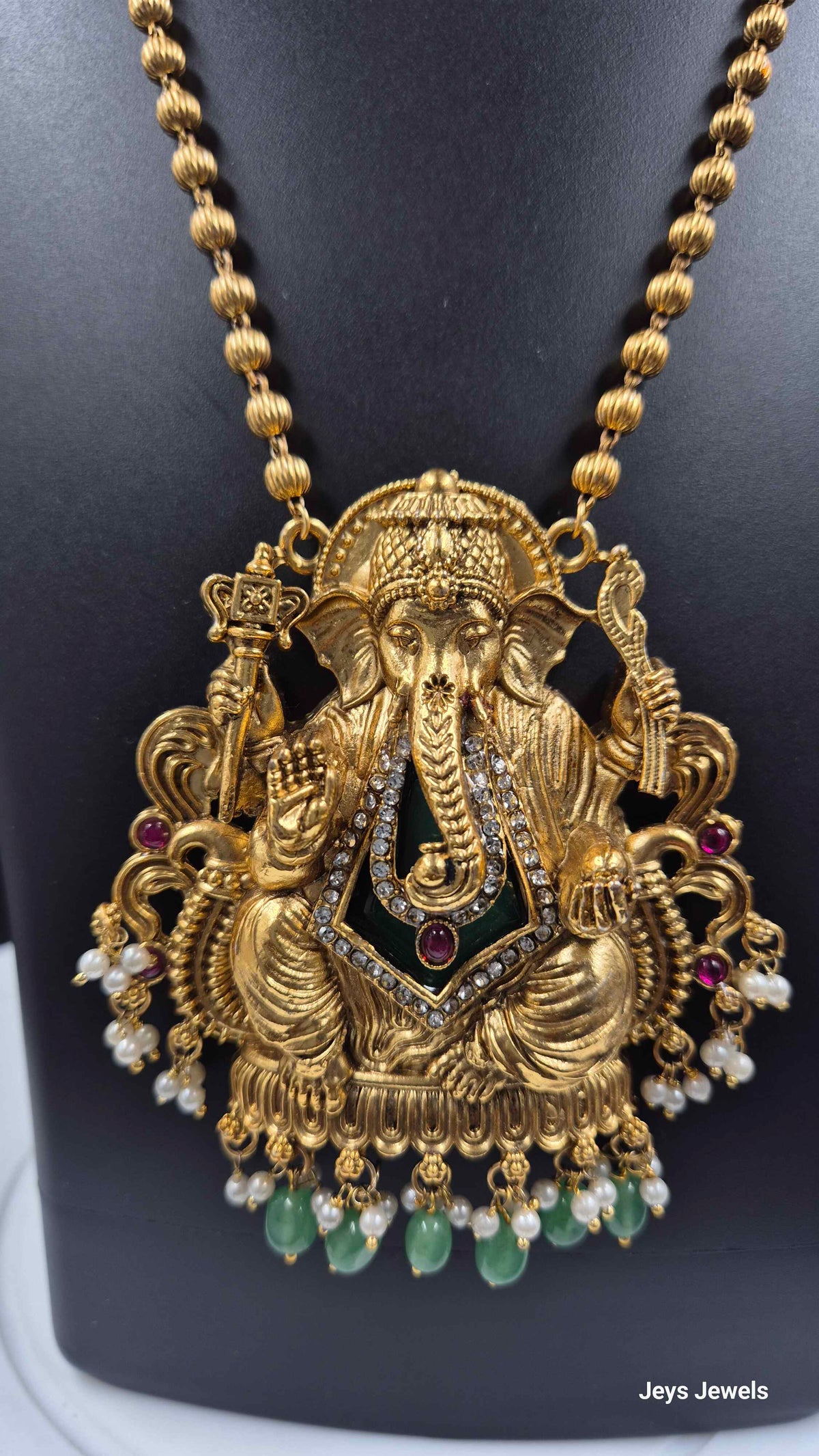 Antique Ganesha Pendant Necklace Set with Green Beads & Matching Earring