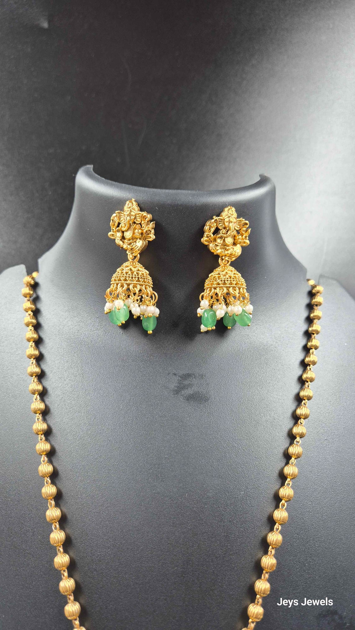 Antique Ganesha Pendant Necklace Set with Green Beads & Matching Earring