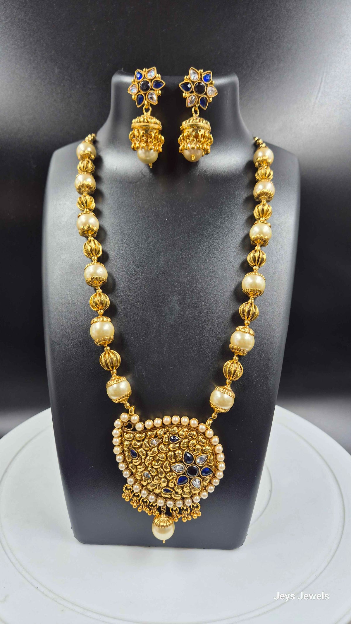 Gold Pendant Necklace with Blue Stones & Pearl Beads